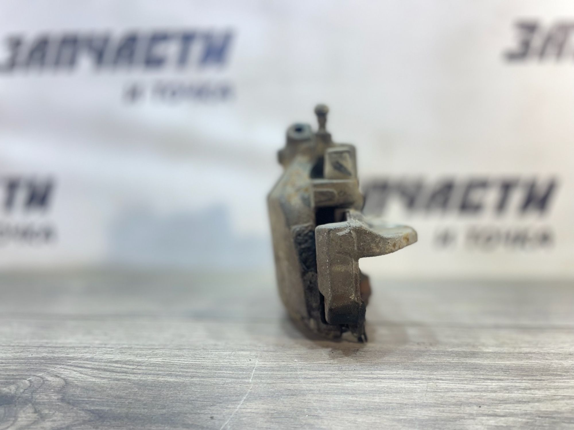 https://gcs.partsauto.market/rn-stockpro.appspot.com/thmbs/userImages/afb38d96ab8c9795ecac00e406b21163/part/ff1f3f17-efbd-49a5-87d1-de44874cf247_1747221074234.jpg