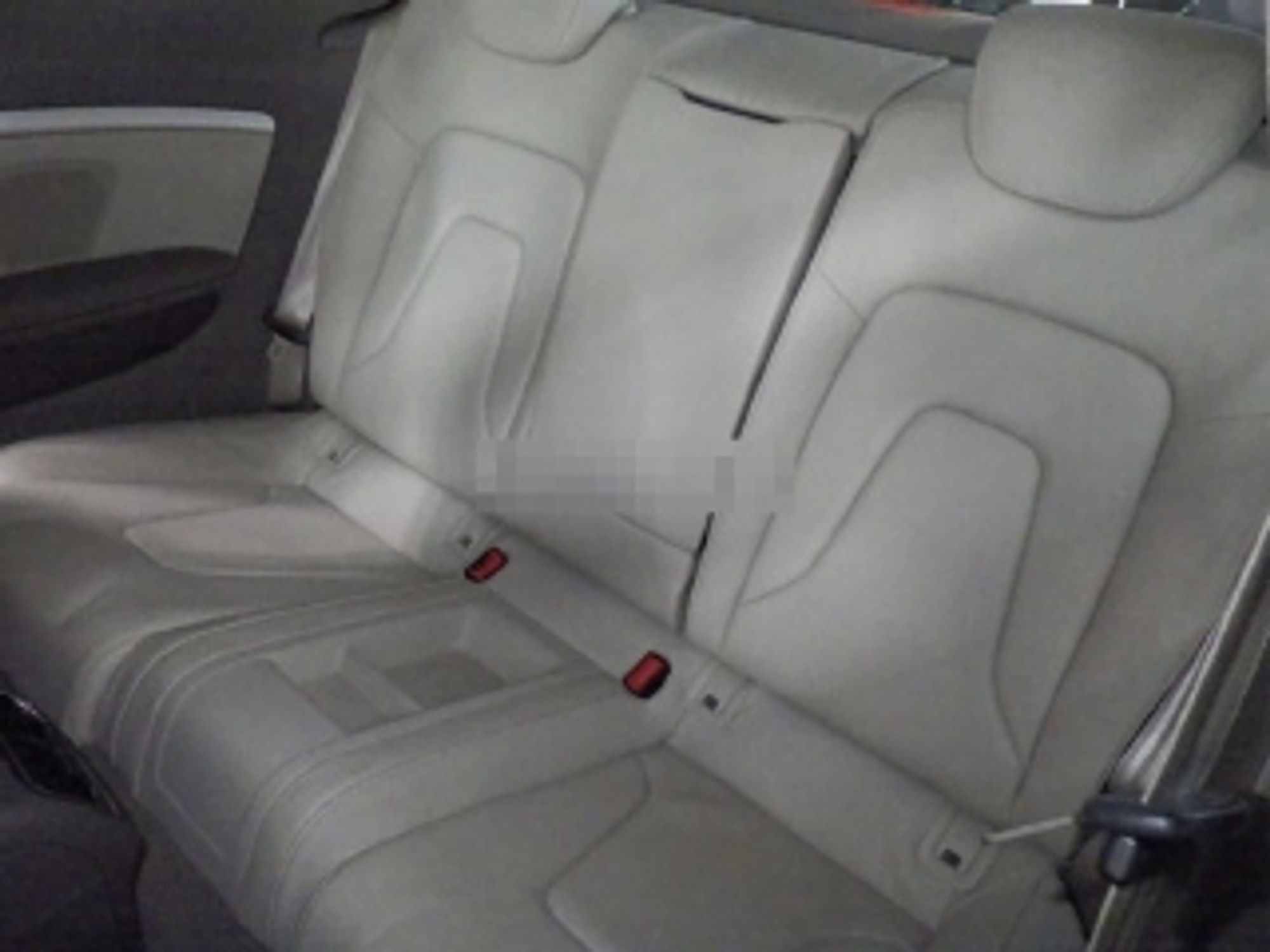 https://gcs.partsauto.market/rn-stockpro.appspot.com/thmbs/userImages/b51960b0e7d1179fccad8f4ecd9393ed/car/d8bb97c7-ed43-4597-9612-716981014323_1748612052390.jpg