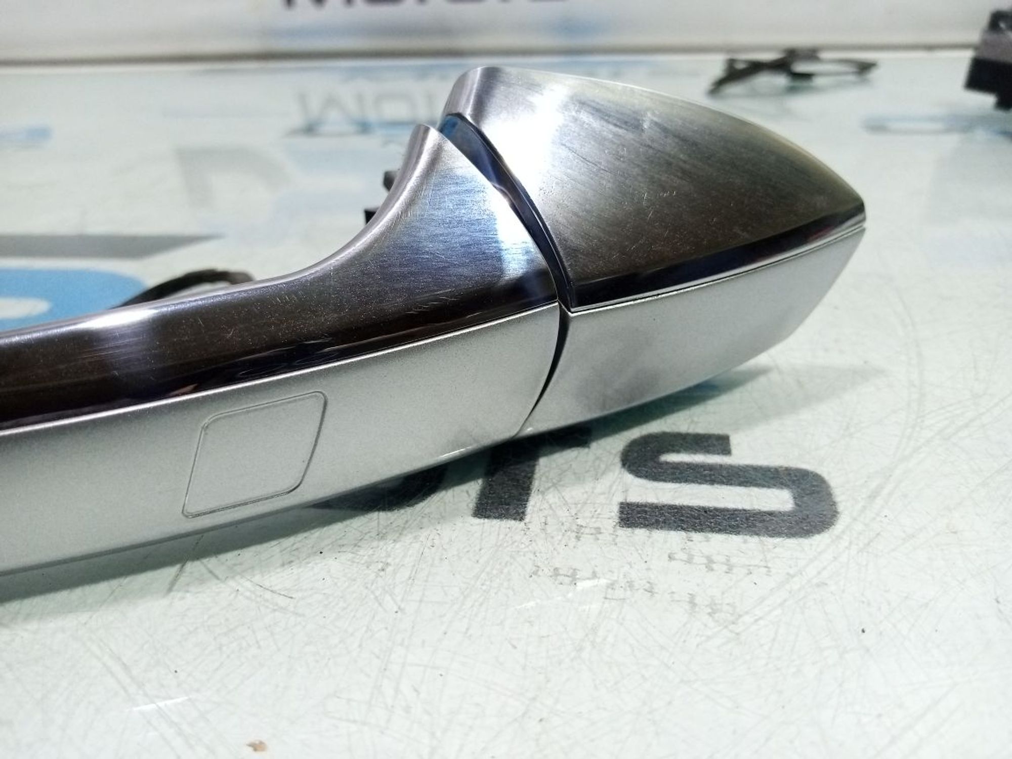 https://gcs.partsauto.market/rn-stockpro.appspot.com/thmbs/userImages/b7628e092085f1f91467af1afb6e7630/part/0021cb8d-0537-45f0-94bd-69d57bb20e72_1748849949372.jpg