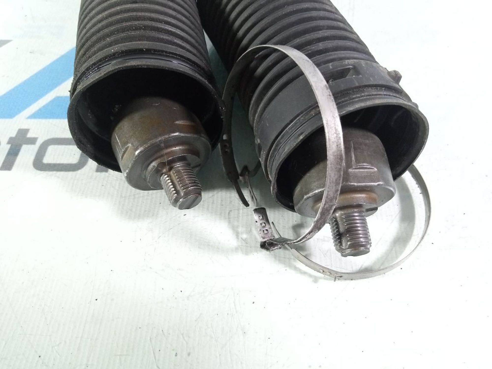 https://gcs.partsauto.market/rn-stockpro.appspot.com/thmbs/userImages/b7628e092085f1f91467af1afb6e7630/part/01488351-ae40-4ae6-8871-c777a98baa9a_1741770494329.jpg