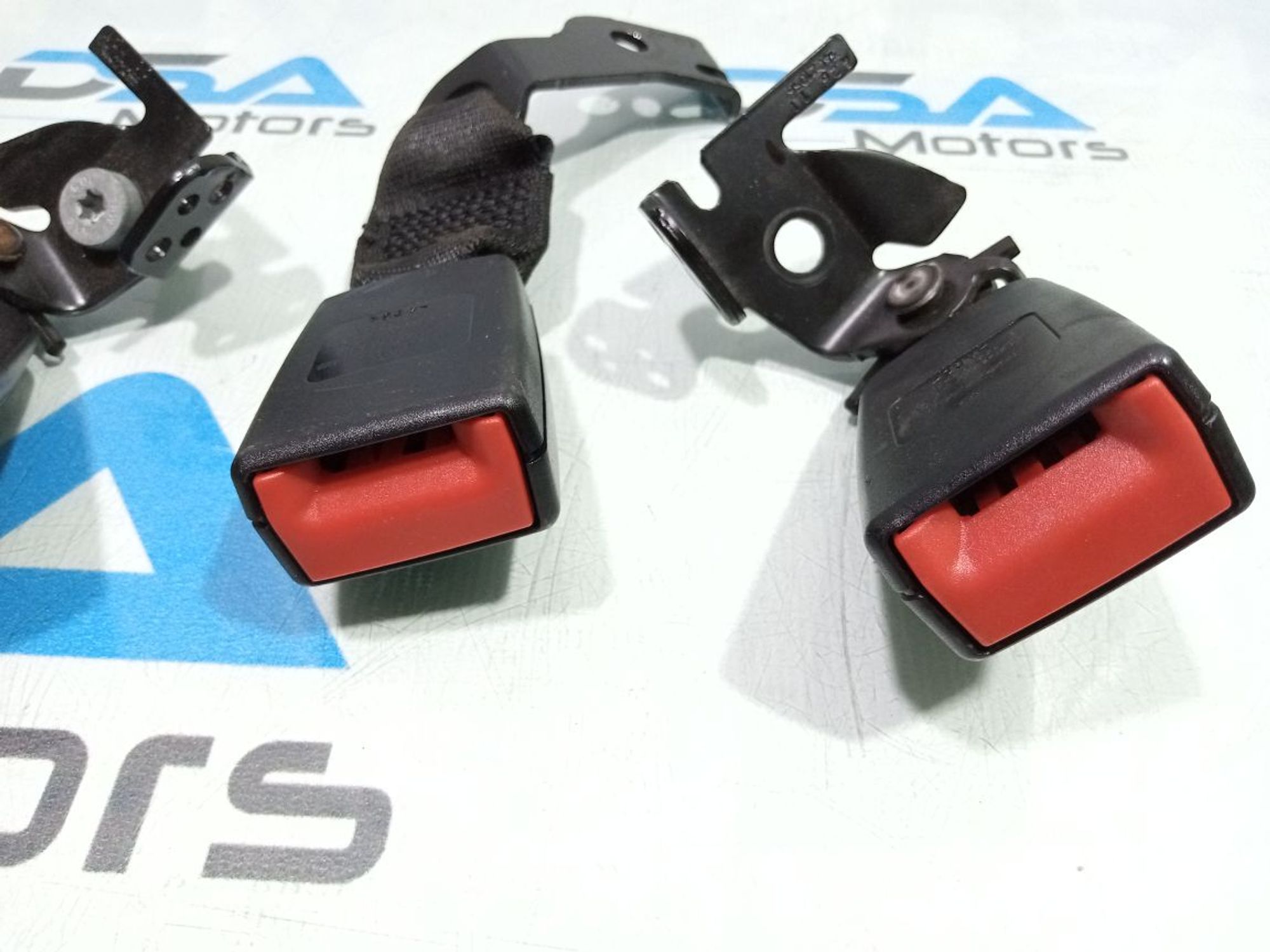 https://gcs.partsauto.market/rn-stockpro.appspot.com/thmbs/userImages/b7628e092085f1f91467af1afb6e7630/part/024d5f88-7cc0-4ae1-b381-32aad5a84dde_1748160655136.jpg