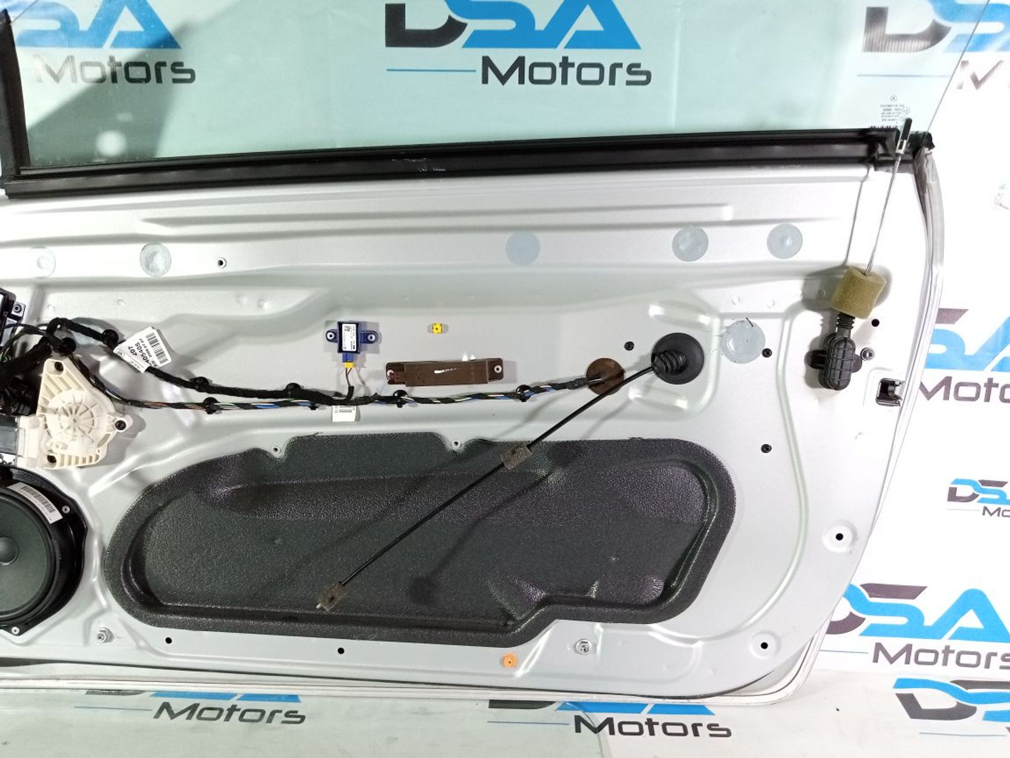 https://gcs.partsauto.market/rn-stockpro.appspot.com/thmbs/userImages/b7628e092085f1f91467af1afb6e7630/part/033624f0-e1ef-46a7-894e-9b1fd39abf99_1742557518618.jpg