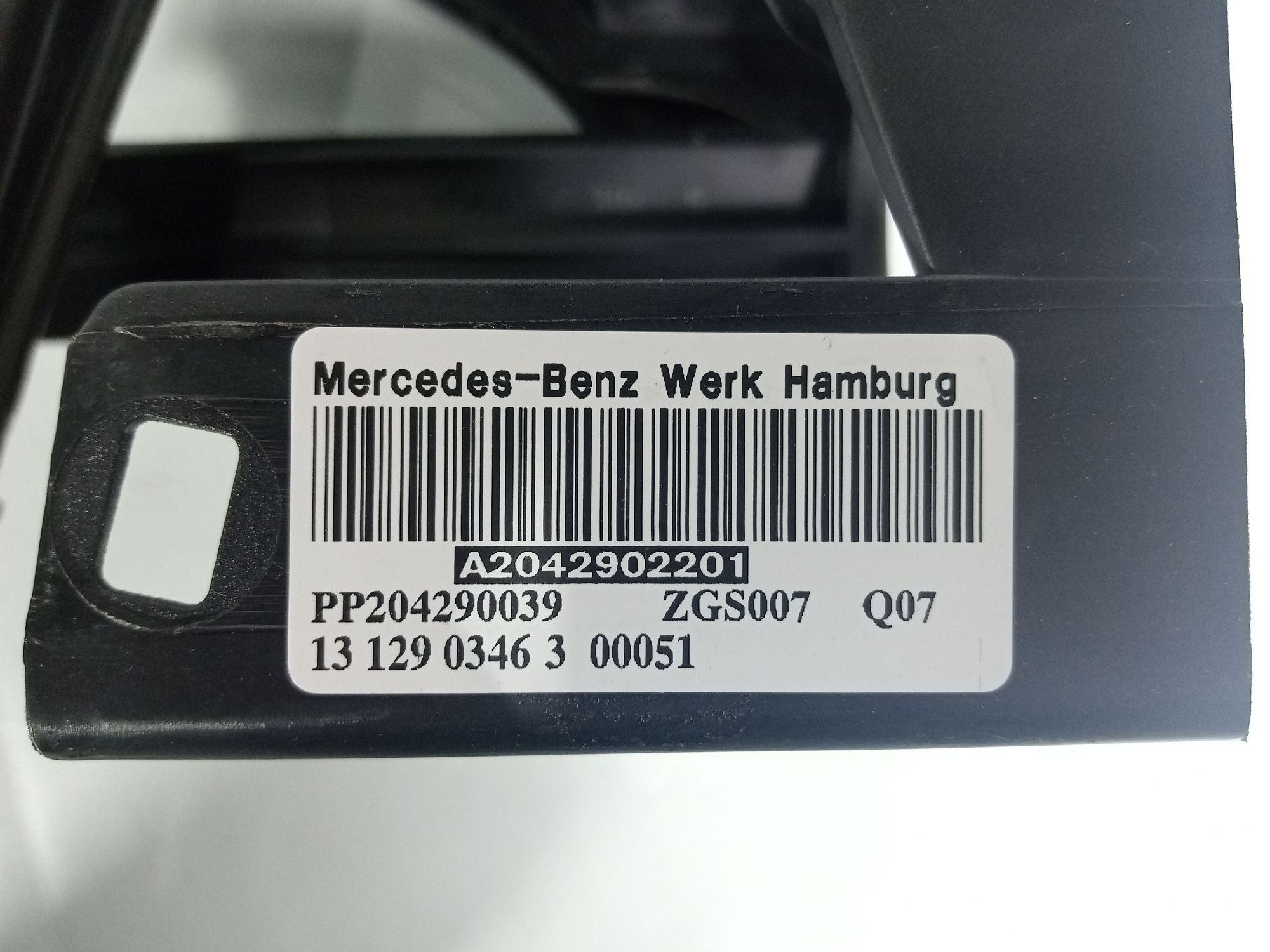 https://gcs.partsauto.market/rn-stockpro.appspot.com/thmbs/userImages/b7628e092085f1f91467af1afb6e7630/part/034671f7-b5db-43cc-8fd8-fe5da2bda97f_1713268714499.jpg