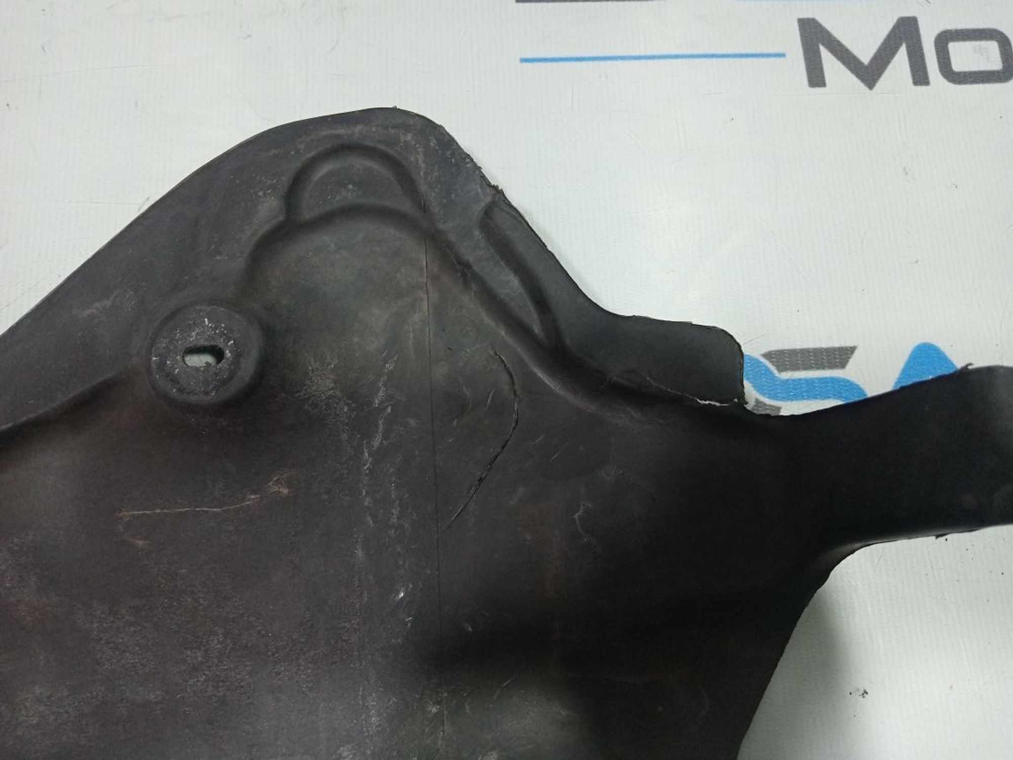 https://gcs.partsauto.market/rn-stockpro.appspot.com/thmbs/userImages/b7628e092085f1f91467af1afb6e7630/part/04cbb010-e3ae-4b90-a852-6b7ab999f972_1747897877057.jpg