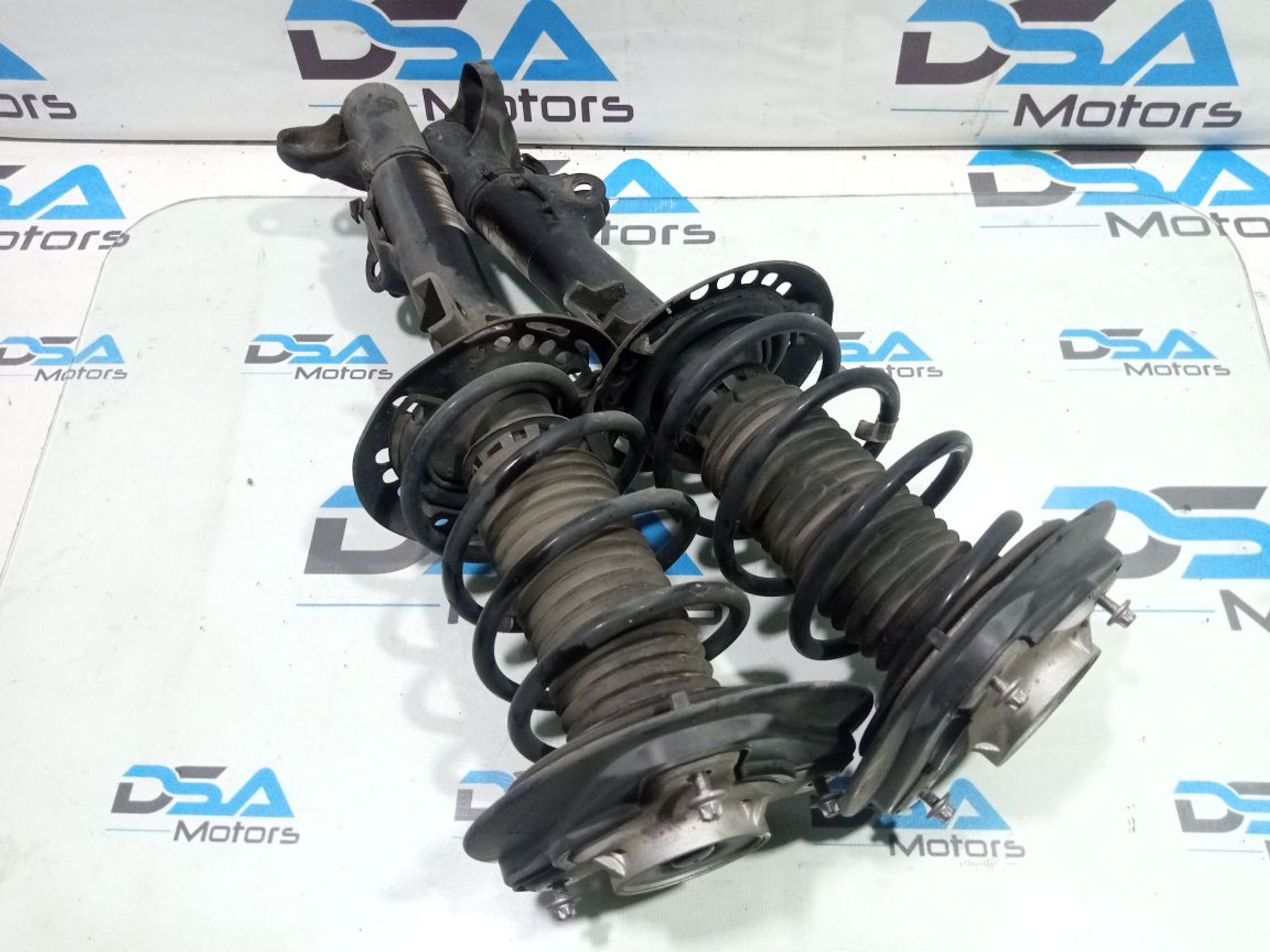 https://gcs.partsauto.market/rn-stockpro.appspot.com/thmbs/userImages/b7628e092085f1f91467af1afb6e7630/part/04ddde6c-f1bd-412a-99ff-a43288f55a67_1748894815092.jpg