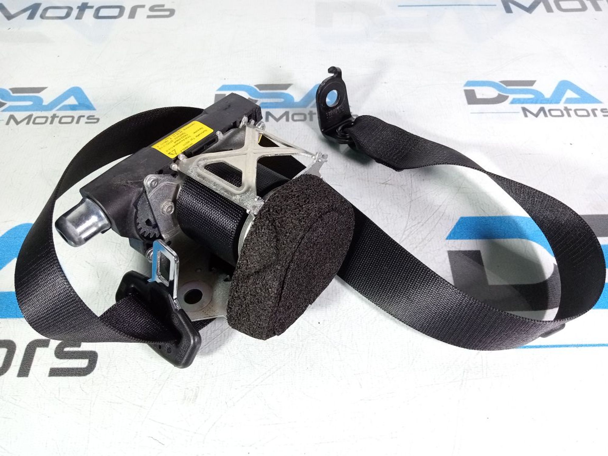 https://gcs.partsauto.market/rn-stockpro.appspot.com/thmbs/userImages/b7628e092085f1f91467af1afb6e7630/part/04f69e42-688a-4b71-a856-27e8f8ffcce6_1744898951435.jpg