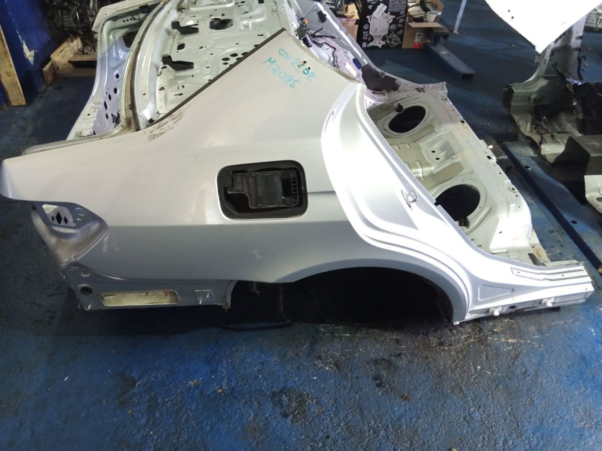 https://gcs.partsauto.market/rn-stockpro.appspot.com/thmbs/userImages/b7628e092085f1f91467af1afb6e7630/part/0570daaa-3674-4640-8be0-c6644dec85d6_1747740856636.jpg