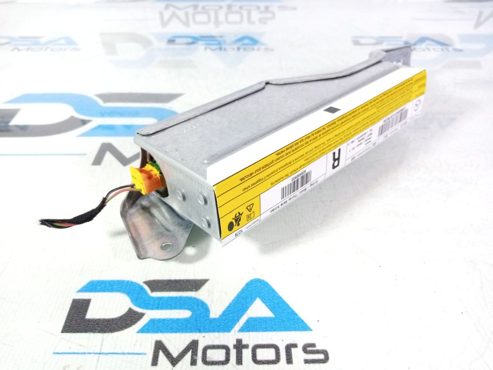 https://gcs.partsauto.market/rn-stockpro.appspot.com/thmbs/userImages/b7628e092085f1f91467af1afb6e7630/part/0586bfca-157a-4a7f-832a-50ea5e14f526_1740677637783.jpg