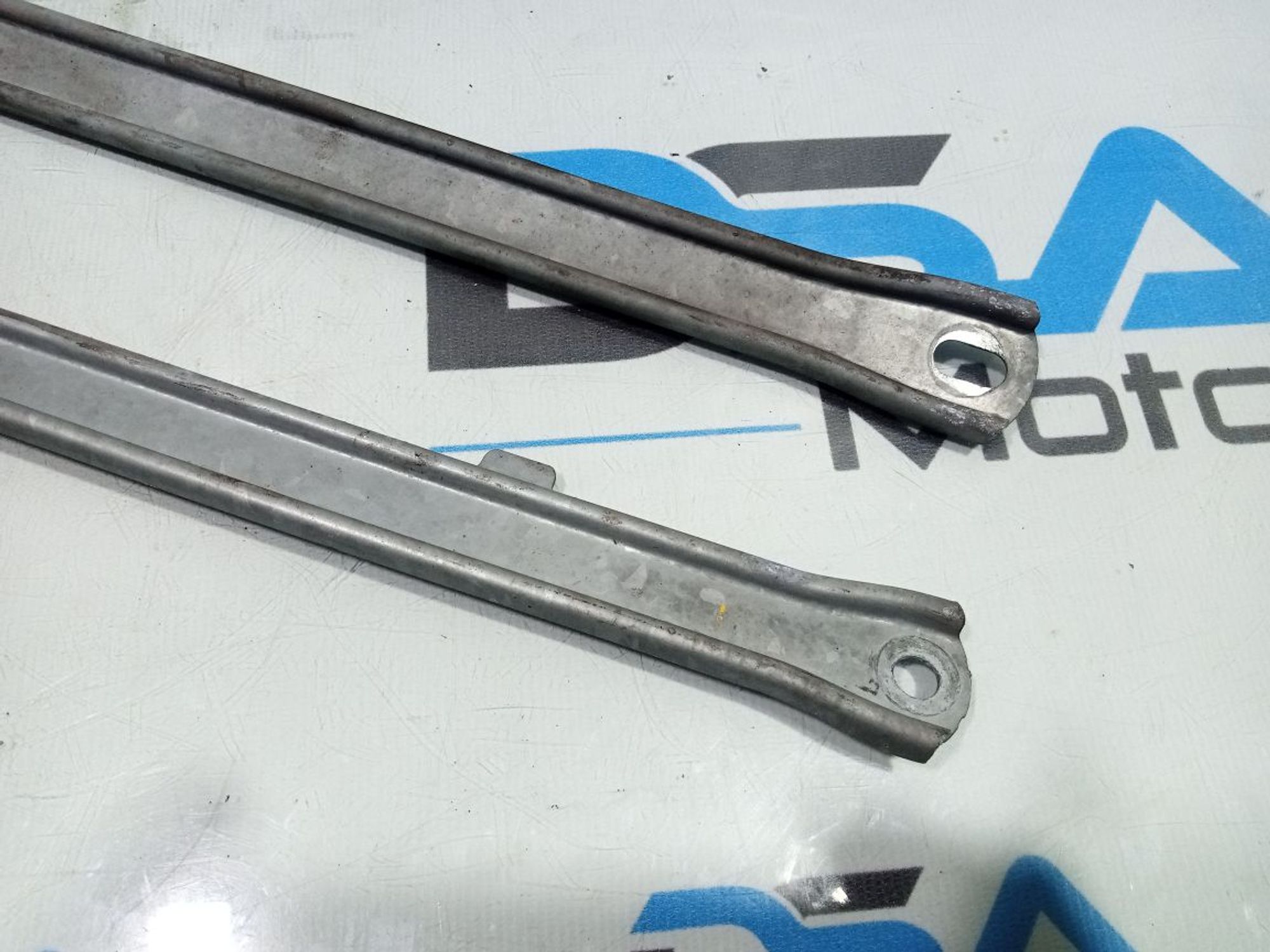 https://gcs.partsauto.market/rn-stockpro.appspot.com/thmbs/userImages/b7628e092085f1f91467af1afb6e7630/part/0728bef1-df92-4309-824f-60eb601093fc_1747896347222.jpg