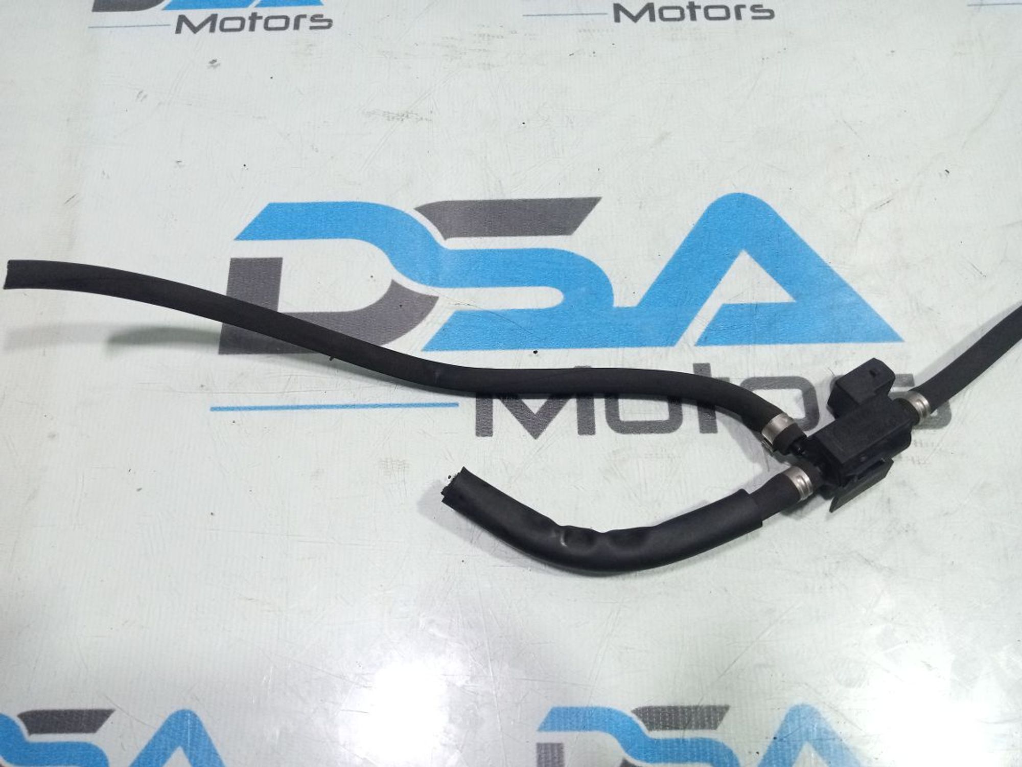https://gcs.partsauto.market/rn-stockpro.appspot.com/thmbs/userImages/b7628e092085f1f91467af1afb6e7630/part/08a58d35-608d-4d8b-97cc-27da4f9c7977_1748887987223.jpg