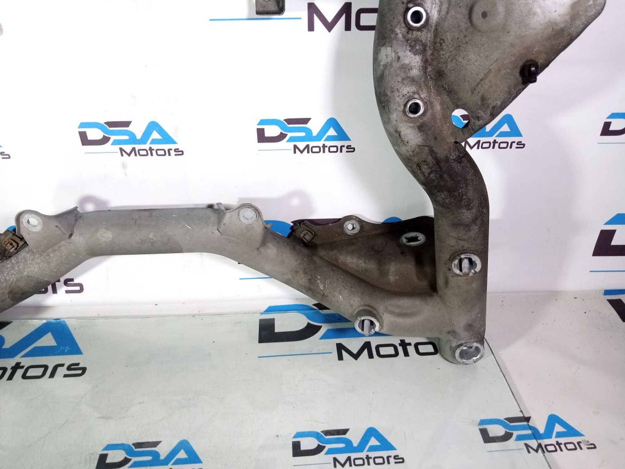 https://gcs.partsauto.market/rn-stockpro.appspot.com/thmbs/userImages/b7628e092085f1f91467af1afb6e7630/part/0ae0d612-4a77-4519-856e-7eacbe4c9062_1741599162110.jpg