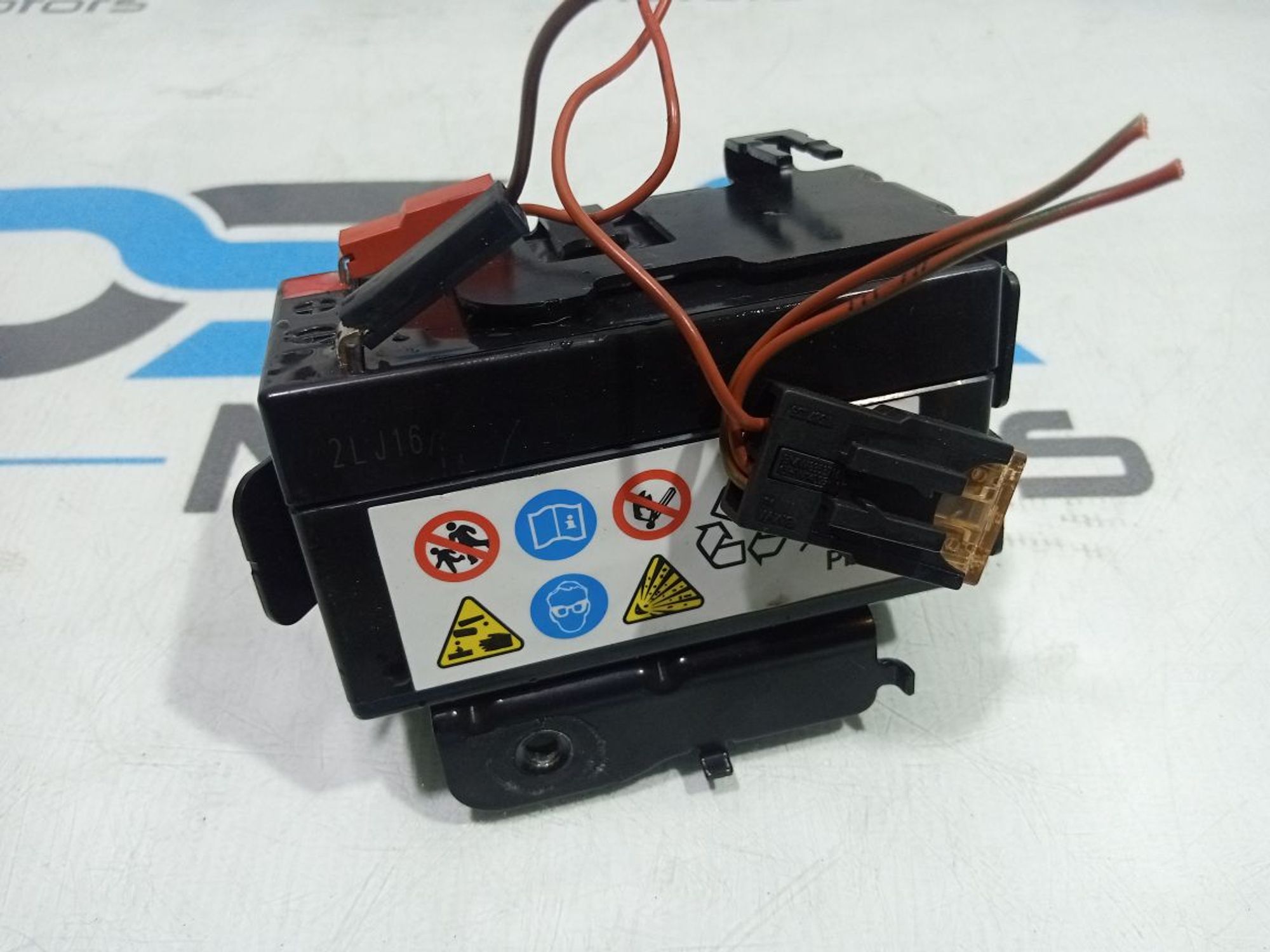 https://gcs.partsauto.market/rn-stockpro.appspot.com/thmbs/userImages/b7628e092085f1f91467af1afb6e7630/part/0c778a6a-76eb-4d27-b151-559529760f58_1748863547799.jpg
