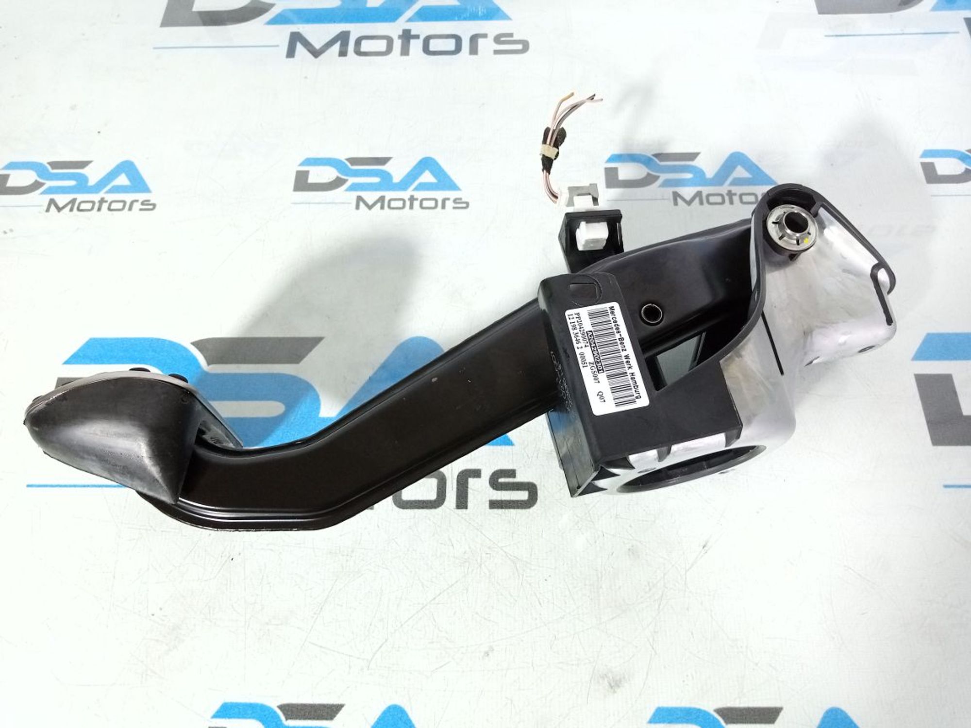 https://gcs.partsauto.market/rn-stockpro.appspot.com/thmbs/userImages/b7628e092085f1f91467af1afb6e7630/part/0d91bac9-f3b2-4c25-aaf9-2ce5b943603a_1747336844159.jpg