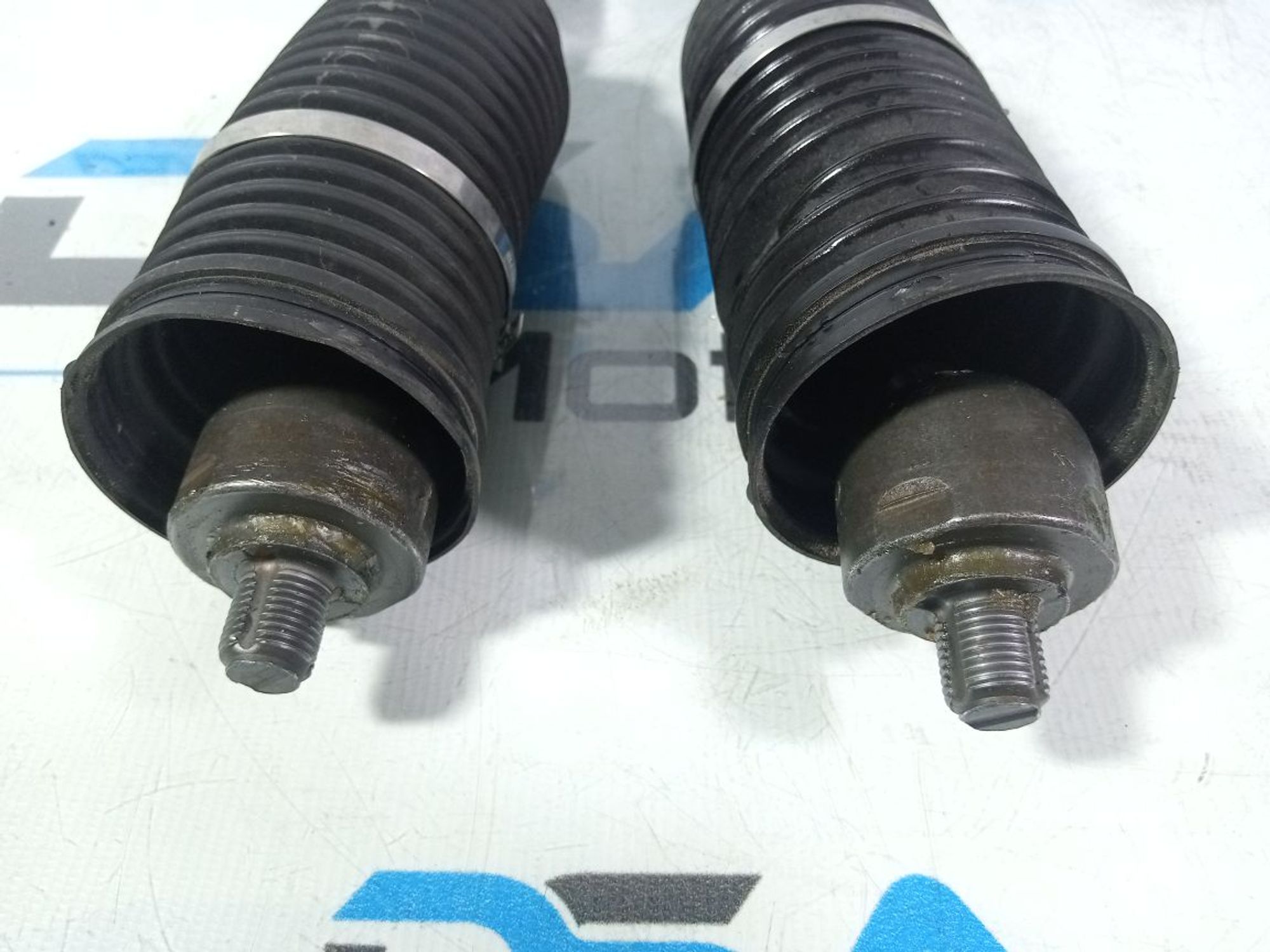 https://gcs.partsauto.market/rn-stockpro.appspot.com/thmbs/userImages/b7628e092085f1f91467af1afb6e7630/part/0de46e62-9cf8-47af-8d96-4f4f4a7e0b0b_1743084599633.jpg