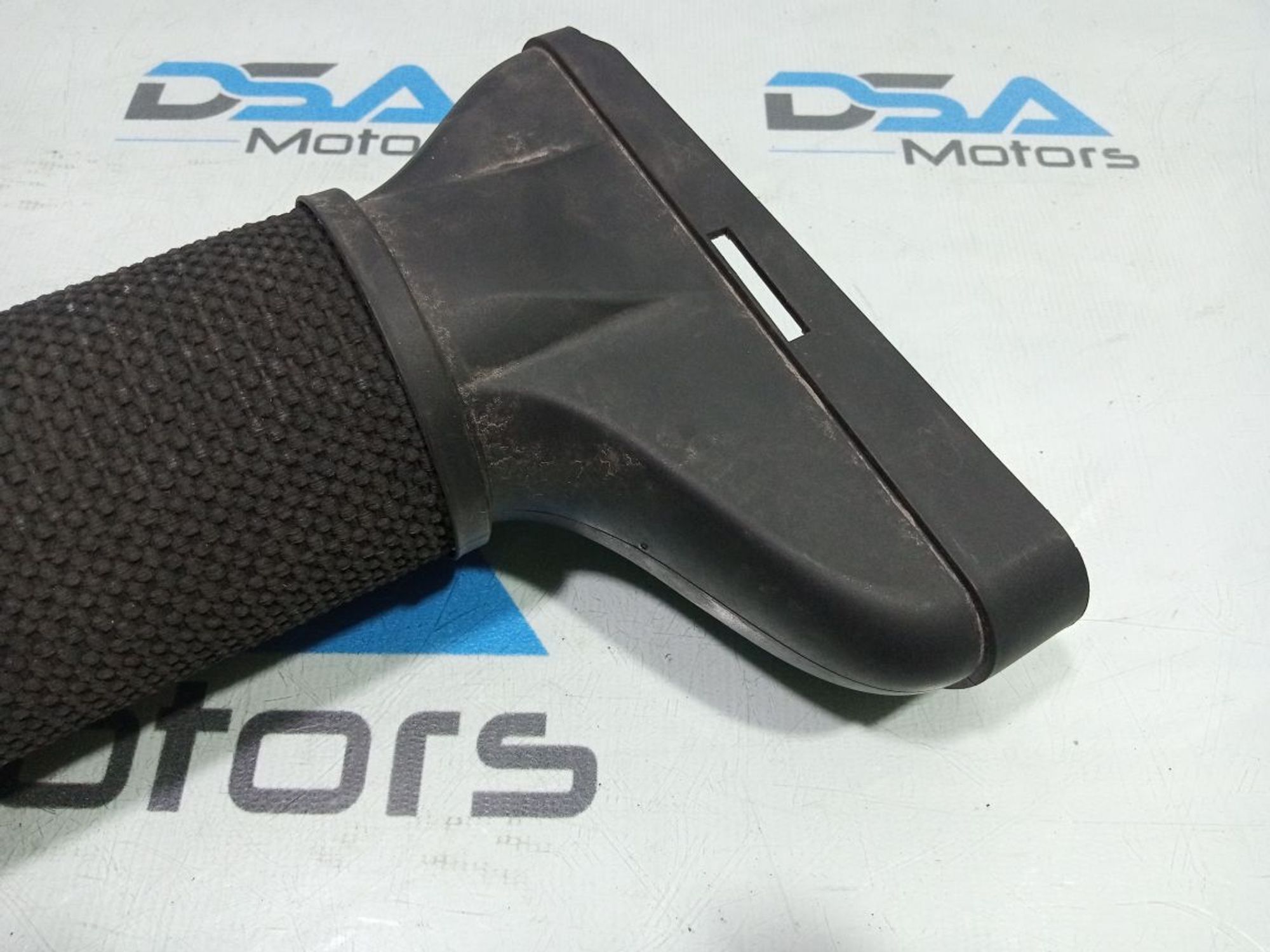 https://gcs.partsauto.market/rn-stockpro.appspot.com/thmbs/userImages/b7628e092085f1f91467af1afb6e7630/part/0e6a97c0-52ef-4c05-a1cb-1c17b1f55c34_1748410657253.jpg