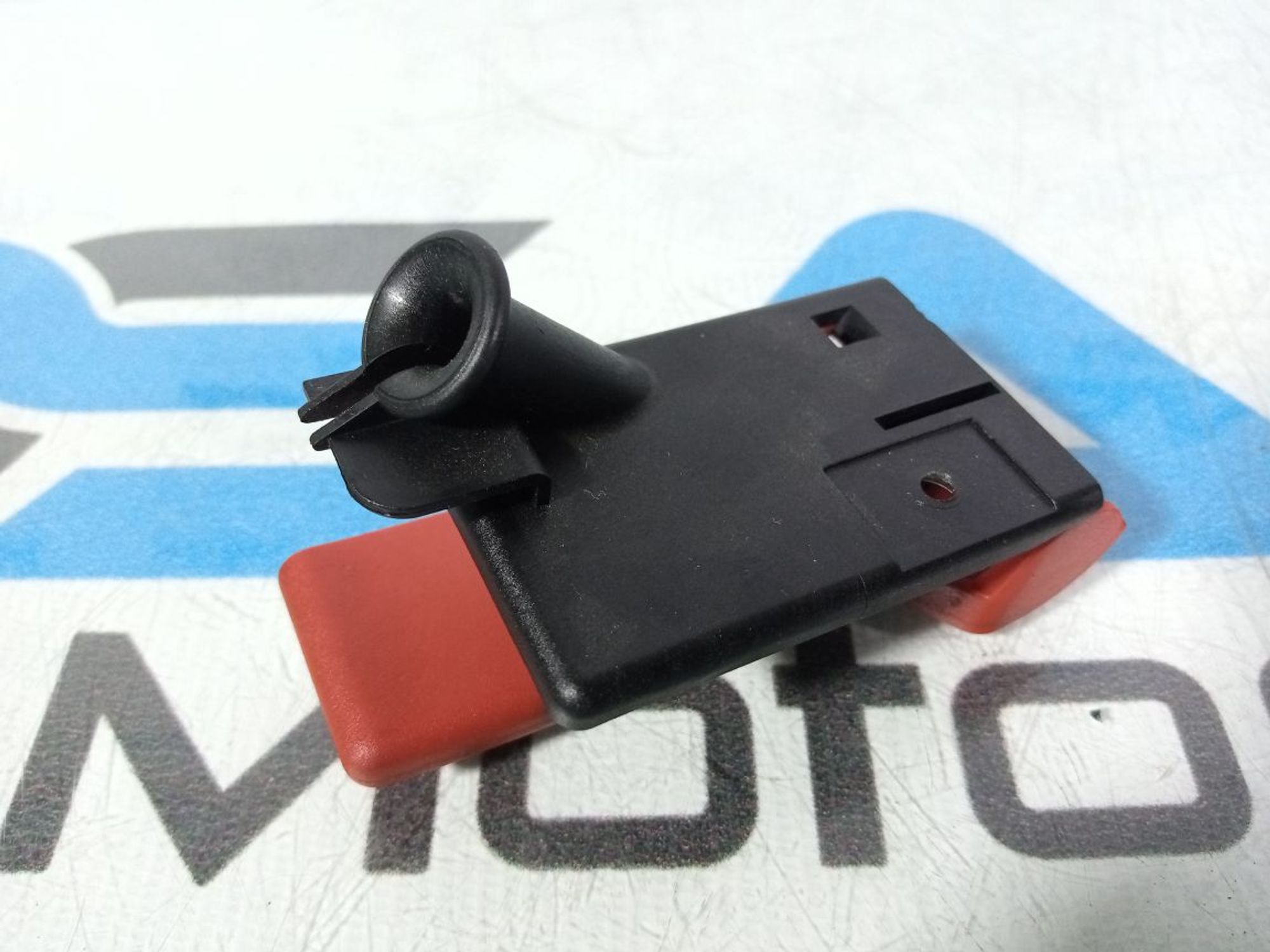 https://gcs.partsauto.market/rn-stockpro.appspot.com/thmbs/userImages/b7628e092085f1f91467af1afb6e7630/part/0f308db0-6050-4558-87fb-3ba15bae81fa_1747719327150.jpg
