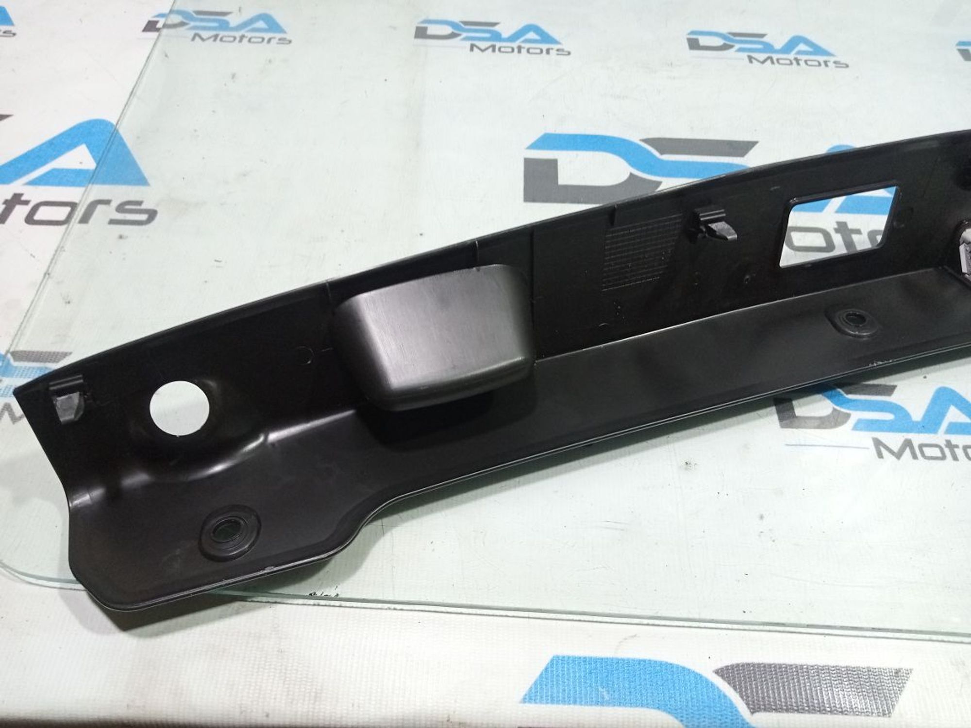 https://gcs.partsauto.market/rn-stockpro.appspot.com/thmbs/userImages/b7628e092085f1f91467af1afb6e7630/part/1040f1ef-e396-4def-bbdb-b0a9cf8ea329_1748354508679.jpg