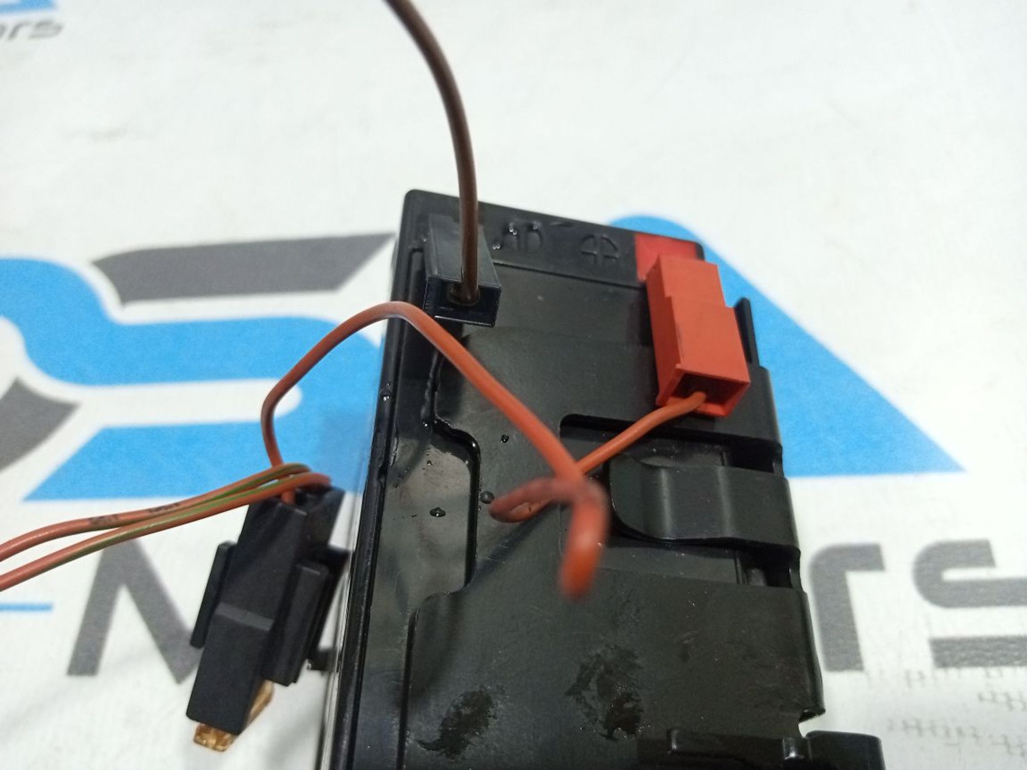 https://gcs.partsauto.market/rn-stockpro.appspot.com/thmbs/userImages/b7628e092085f1f91467af1afb6e7630/part/10e290c9-c8a8-4af5-a197-fea7acf25322_1748864699377.jpg