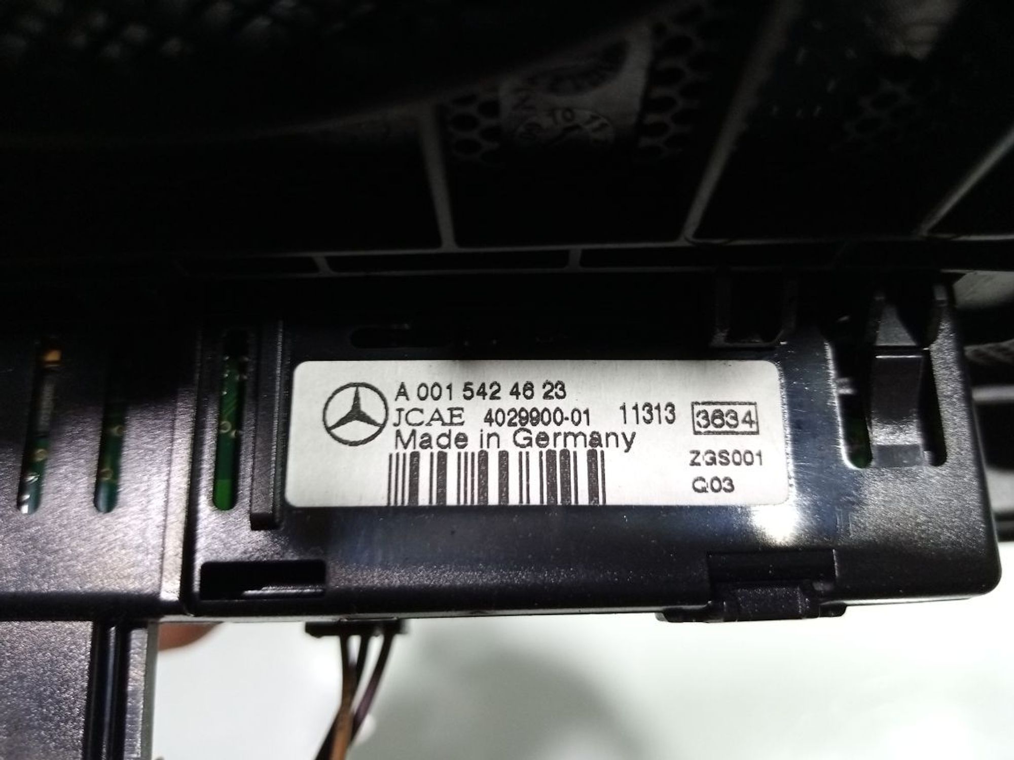 https://gcs.partsauto.market/rn-stockpro.appspot.com/thmbs/userImages/b7628e092085f1f91467af1afb6e7630/part/1135d3f8-b530-44d5-8770-d2aa3a22ccd5_1748161433405.jpg