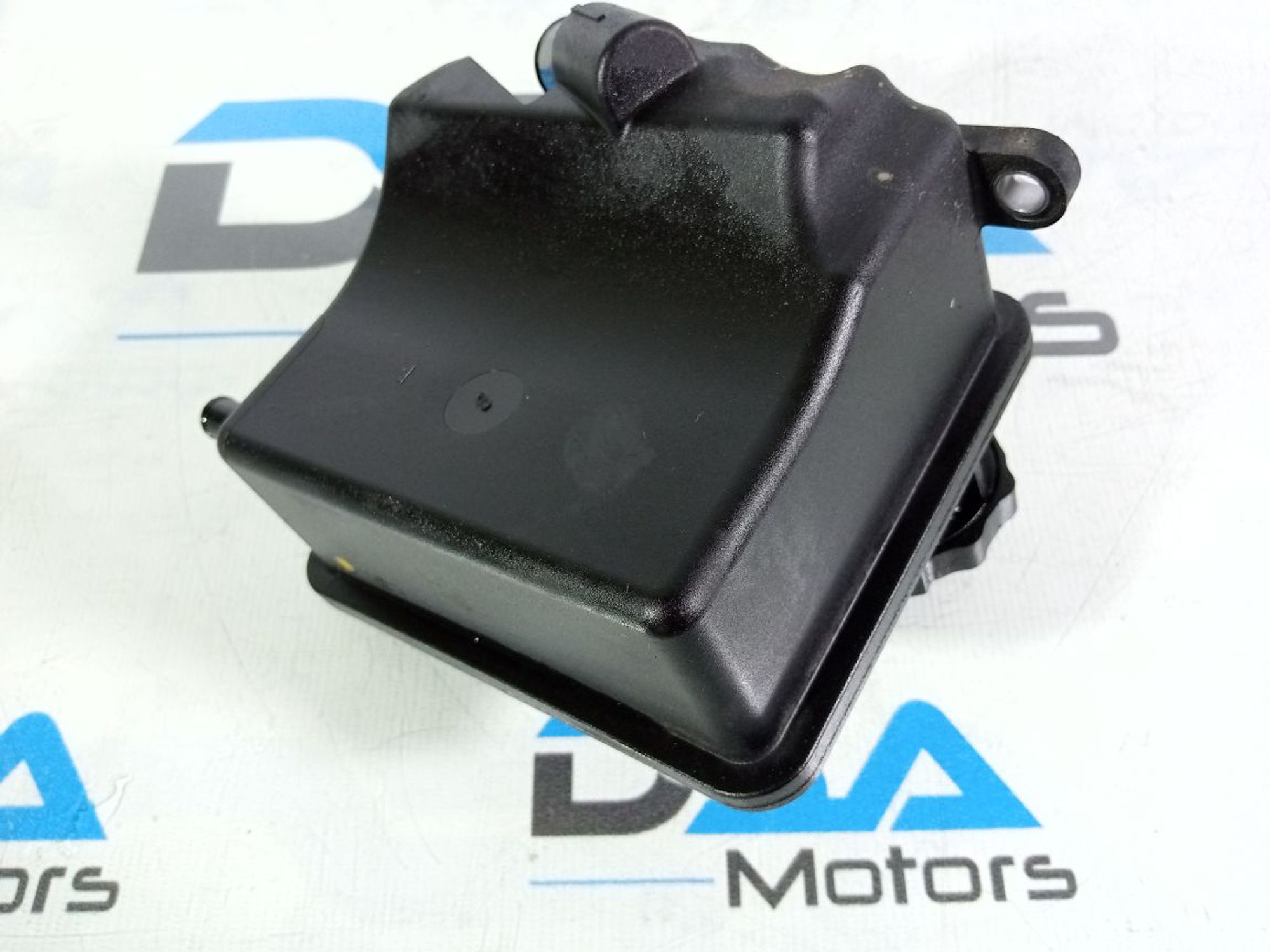 https://gcs.partsauto.market/rn-stockpro.appspot.com/thmbs/userImages/b7628e092085f1f91467af1afb6e7630/part/11a44945-a5a6-461a-89c2-f3991c365753_1742643422561.jpg