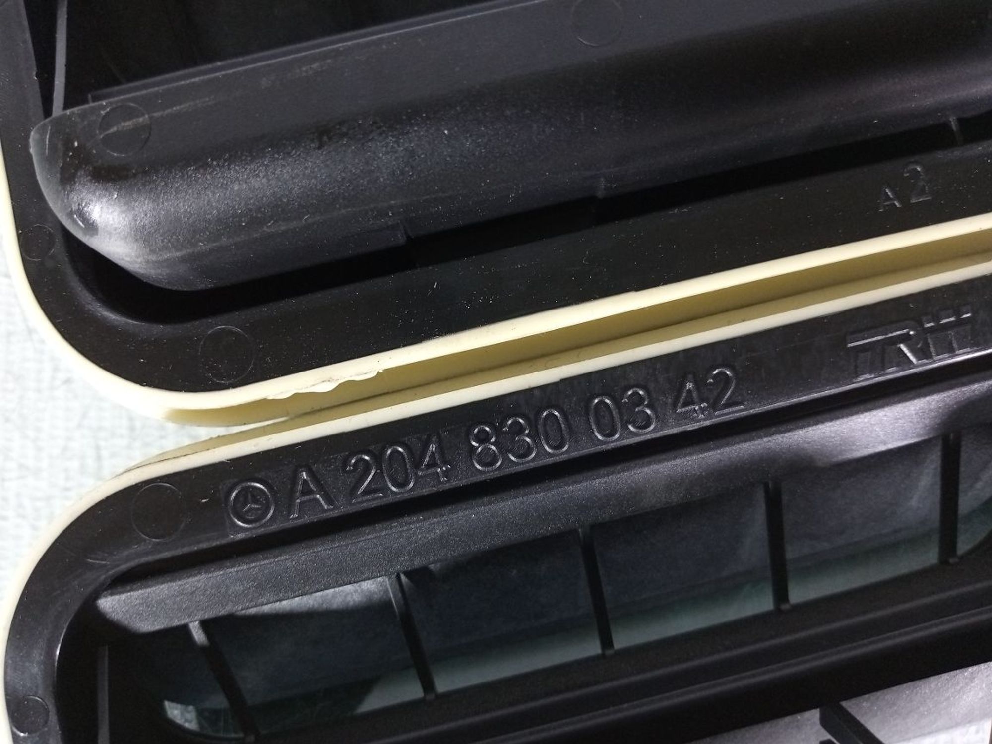 https://gcs.partsauto.market/rn-stockpro.appspot.com/thmbs/userImages/b7628e092085f1f91467af1afb6e7630/part/1261aad0-6964-47b5-9e65-957b59cc09fc_1746958663097.jpg