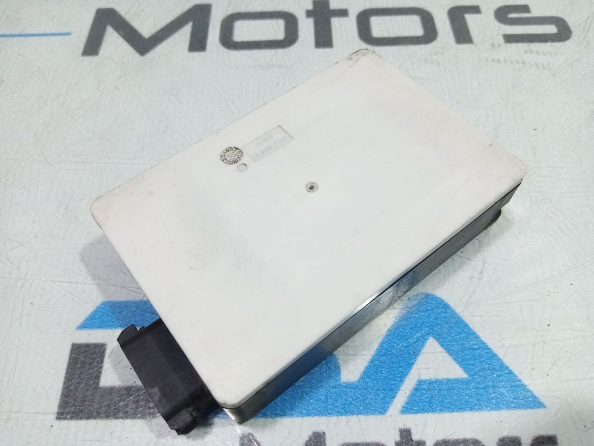 https://gcs.partsauto.market/rn-stockpro.appspot.com/thmbs/userImages/b7628e092085f1f91467af1afb6e7630/part/13981228-d3df-4d4a-b740-d1edb0b78970_1748621668624.jpg