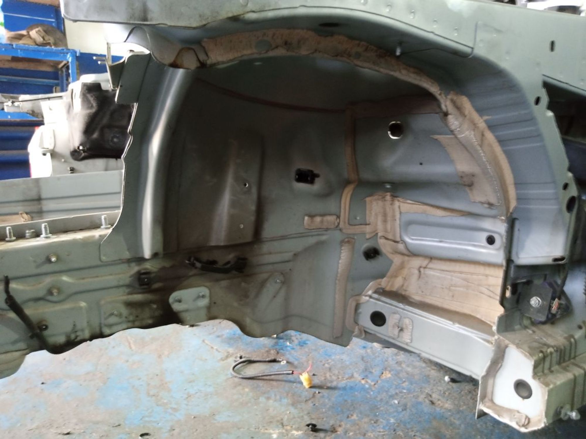 https://gcs.partsauto.market/rn-stockpro.appspot.com/thmbs/userImages/b7628e092085f1f91467af1afb6e7630/part/13c6ce02-58d7-454e-8bd8-0ff720c04923_1749732762937.jpg
