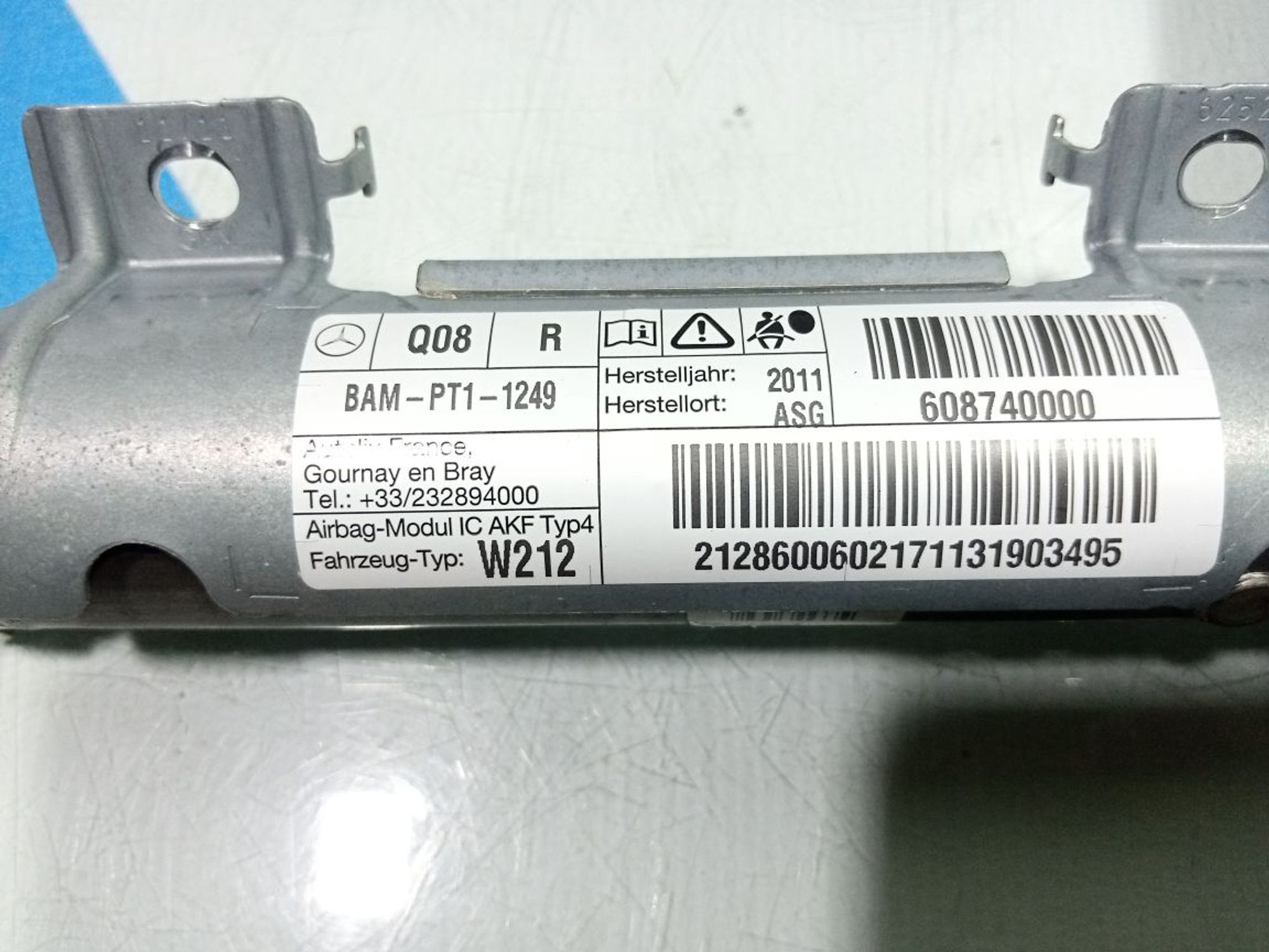 https://gcs.partsauto.market/rn-stockpro.appspot.com/thmbs/userImages/b7628e092085f1f91467af1afb6e7630/part/141df952-410a-4446-8a3e-e86b50b3fce7_1748106972484.jpg