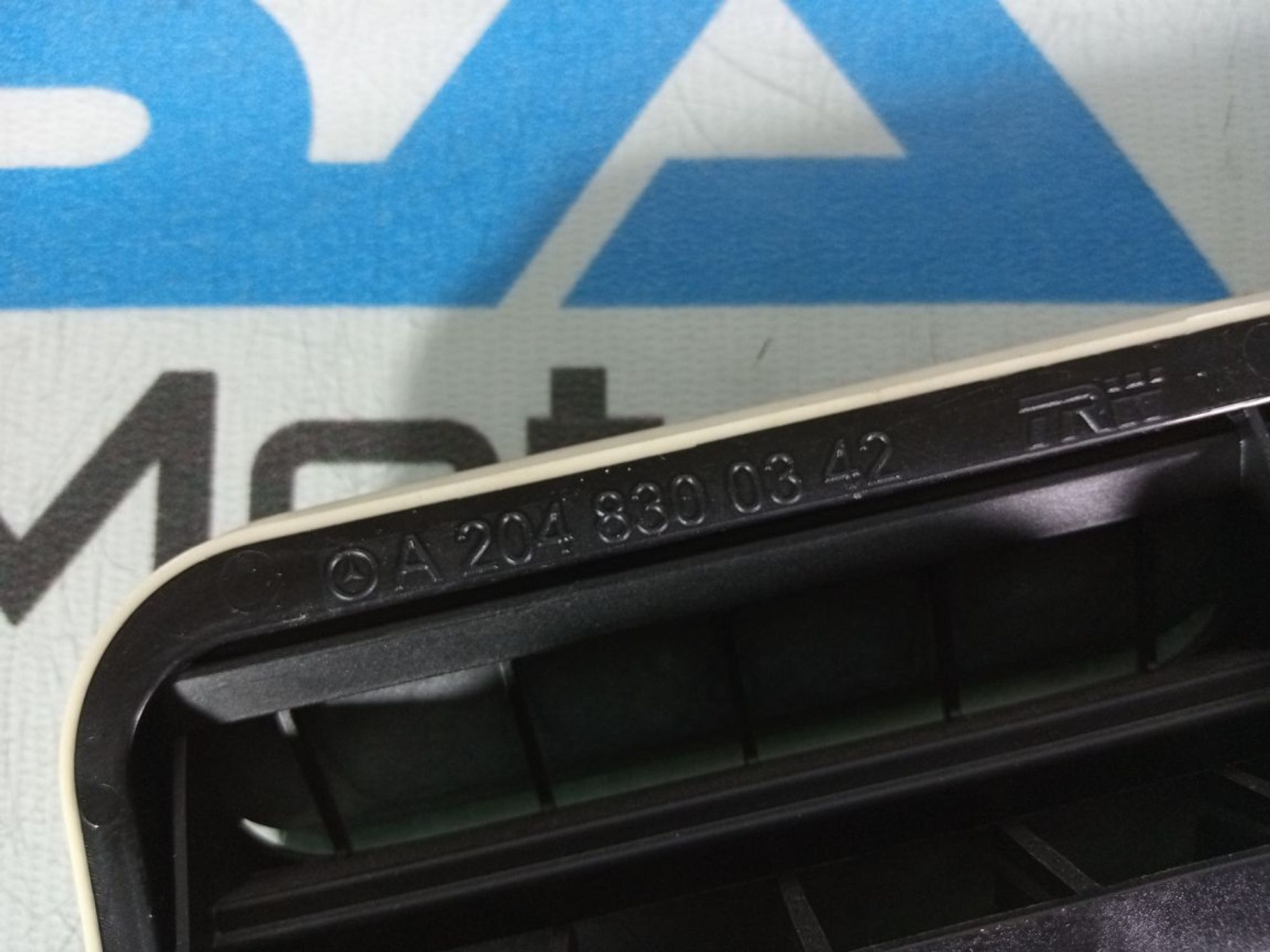 https://gcs.partsauto.market/rn-stockpro.appspot.com/thmbs/userImages/b7628e092085f1f91467af1afb6e7630/part/151d98af-91cc-4652-9184-2c2353a2ec48_1746958665998.jpg