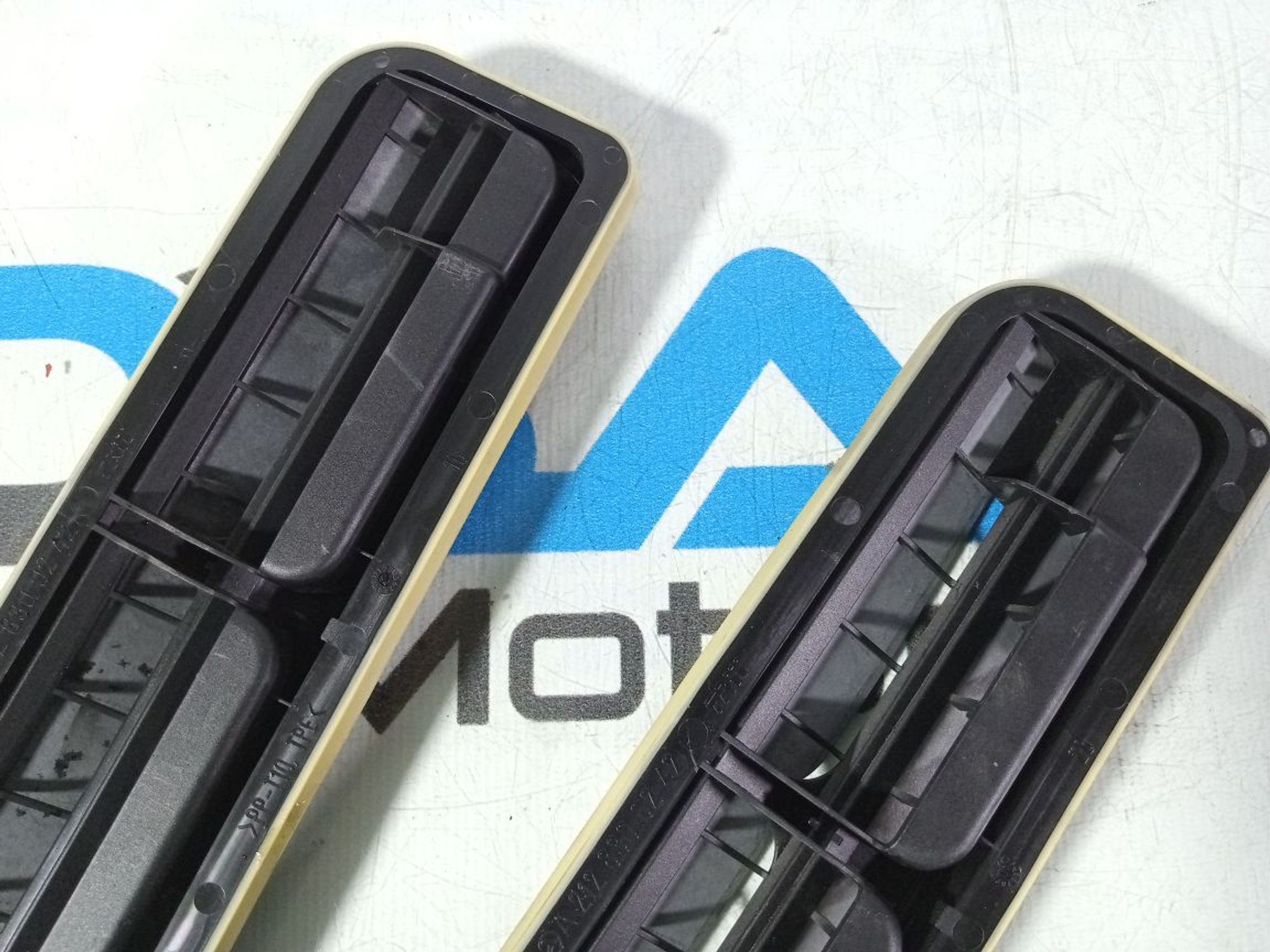 https://gcs.partsauto.market/rn-stockpro.appspot.com/thmbs/userImages/b7628e092085f1f91467af1afb6e7630/part/16447328-2244-49db-80bc-f87ffd0aa7ba_1742646192841.jpg