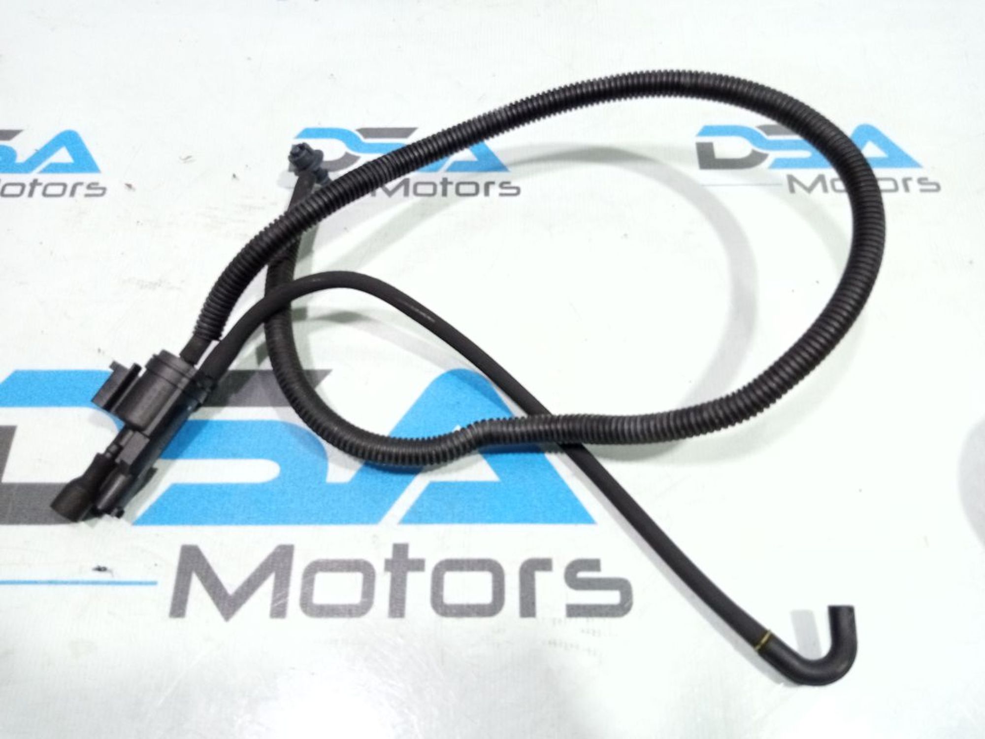 https://gcs.partsauto.market/rn-stockpro.appspot.com/thmbs/userImages/b7628e092085f1f91467af1afb6e7630/part/16be0c47-219d-4b3c-b482-80bfe632a9bf_1748868753602.jpg