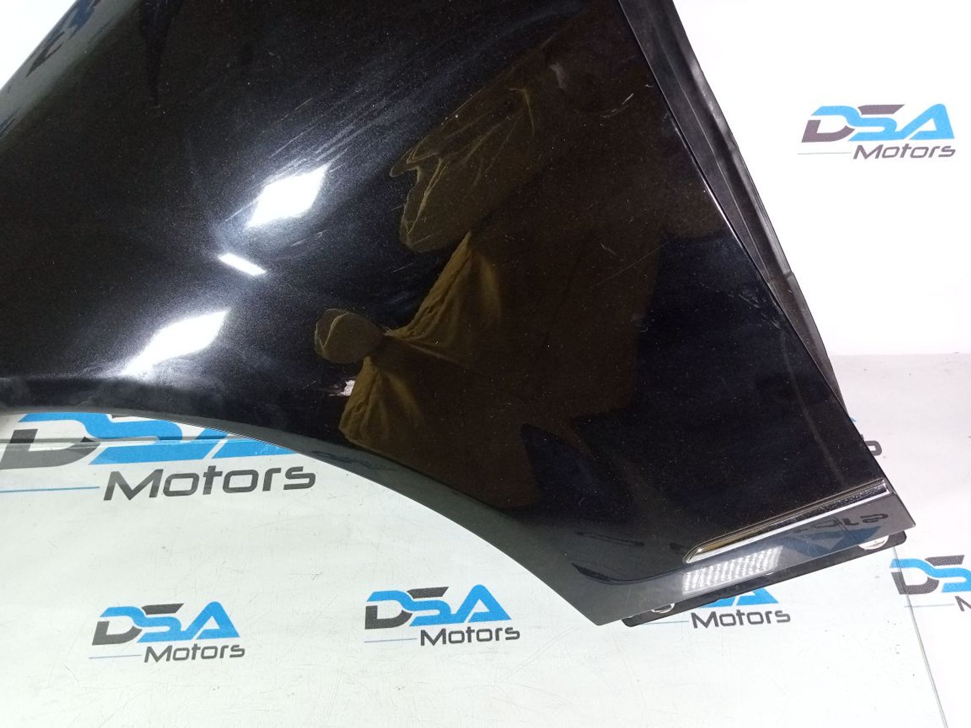 https://gcs.partsauto.market/rn-stockpro.appspot.com/thmbs/userImages/b7628e092085f1f91467af1afb6e7630/part/16dccdd9-f5d9-45c7-87d6-82407613df98_1746168708427.jpg