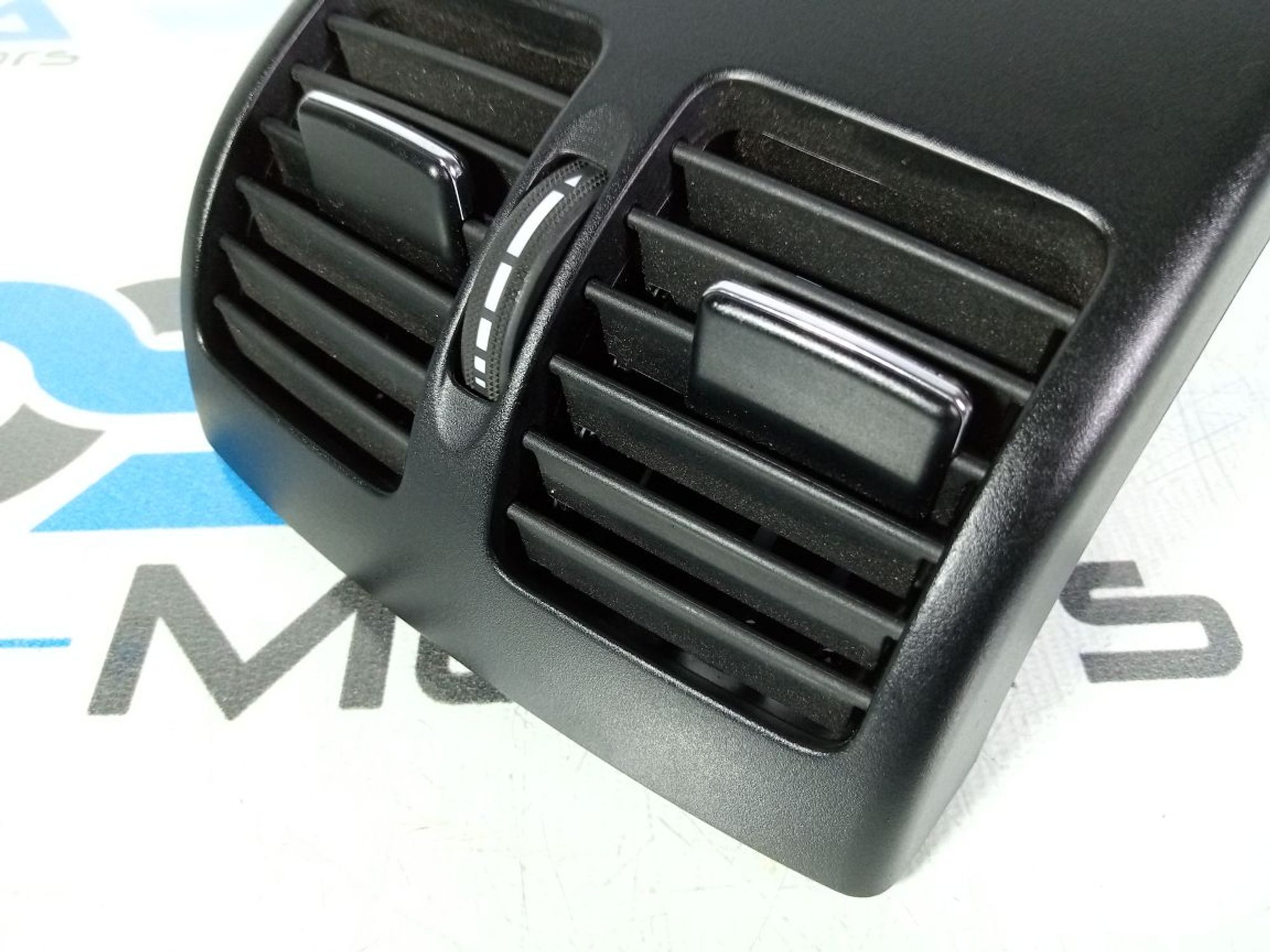 https://gcs.partsauto.market/rn-stockpro.appspot.com/thmbs/userImages/b7628e092085f1f91467af1afb6e7630/part/17e19540-6ef0-45a0-996e-265bc8db3b40_1745909734433.jpg