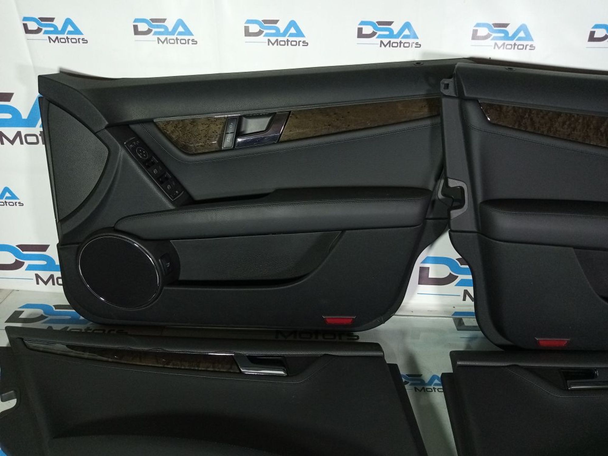 https://gcs.partsauto.market/rn-stockpro.appspot.com/thmbs/userImages/b7628e092085f1f91467af1afb6e7630/part/1915c3f4-0d7d-42e0-b419-35aff5ab16cd_1745843772506.jpg