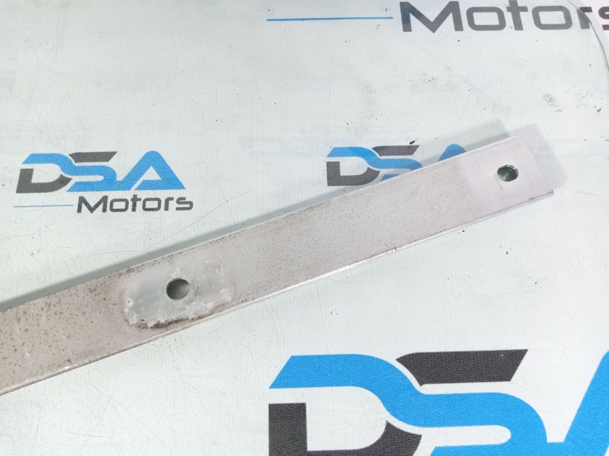 https://gcs.partsauto.market/rn-stockpro.appspot.com/thmbs/userImages/b7628e092085f1f91467af1afb6e7630/part/191c476c-5c77-42ee-a2a7-e51945386828_1745404604802.jpg