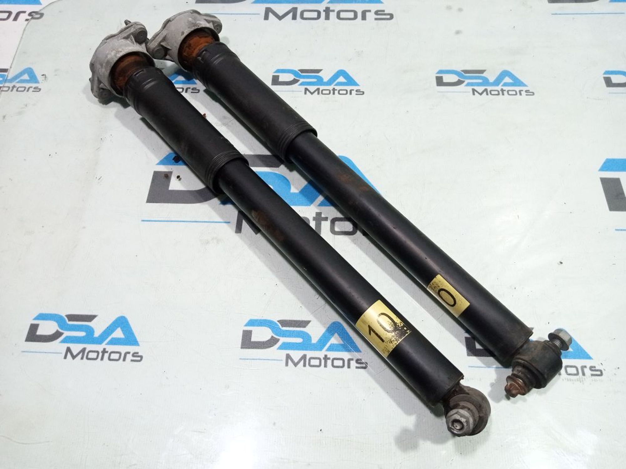 https://gcs.partsauto.market/rn-stockpro.appspot.com/thmbs/userImages/b7628e092085f1f91467af1afb6e7630/part/1984fd3d-ed43-4826-b134-c5e5512ce21a_1748615672439.jpg