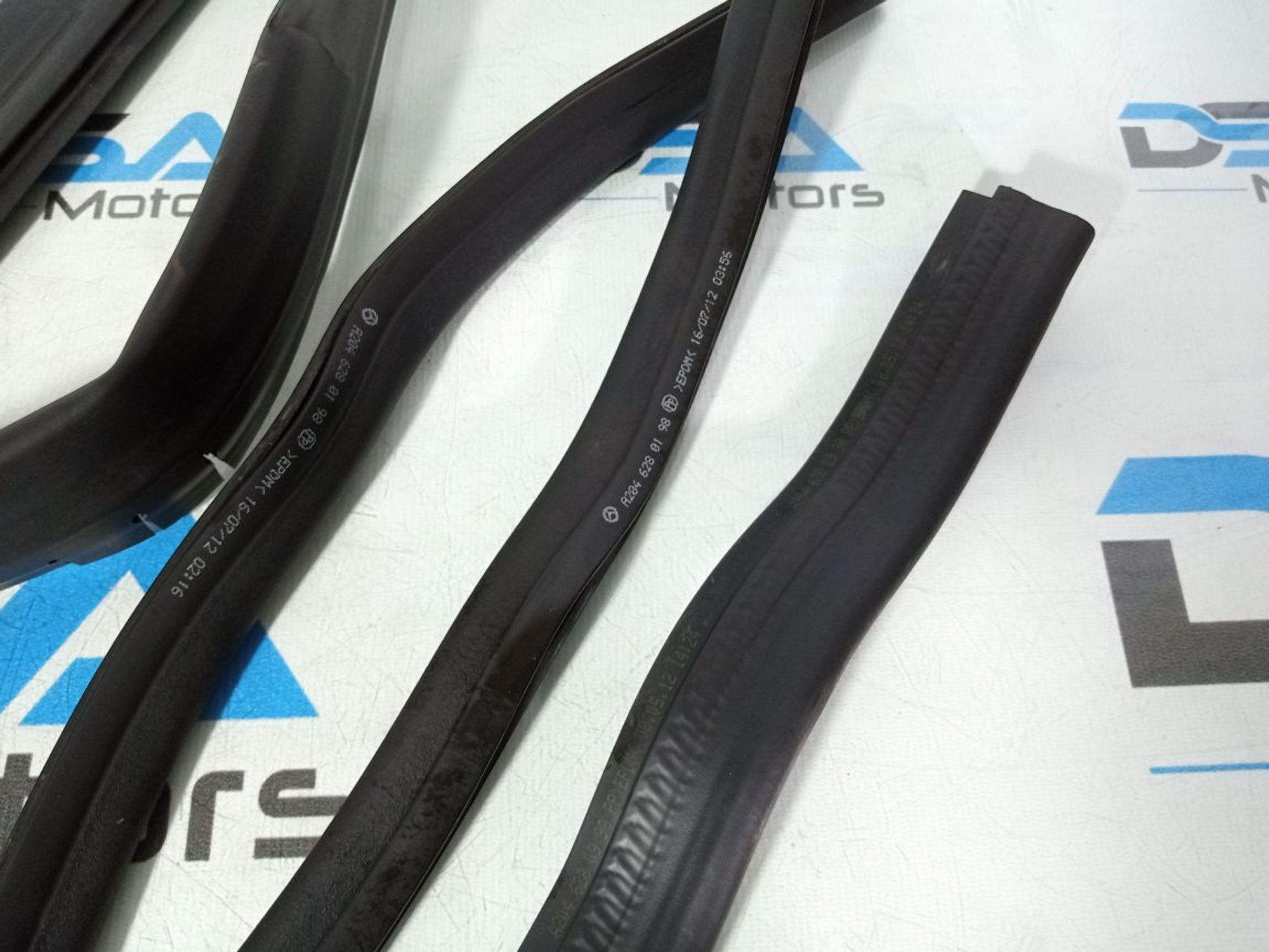 https://gcs.partsauto.market/rn-stockpro.appspot.com/thmbs/userImages/b7628e092085f1f91467af1afb6e7630/part/19ed97fb-7042-4e24-8163-6c76a0e0bef4_1747336784414.jpg
