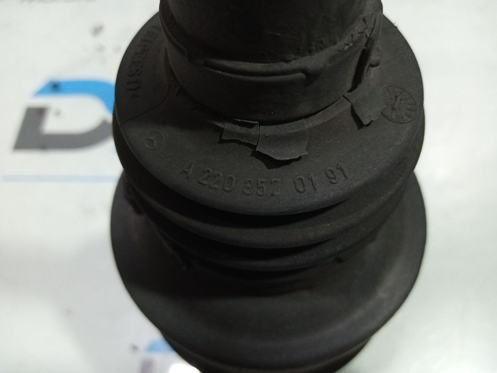 https://gcs.partsauto.market/rn-stockpro.appspot.com/thmbs/userImages/b7628e092085f1f91467af1afb6e7630/part/1a74a3c4-72ba-4556-9f0e-25fac0ea8baf_1748620526860.jpg