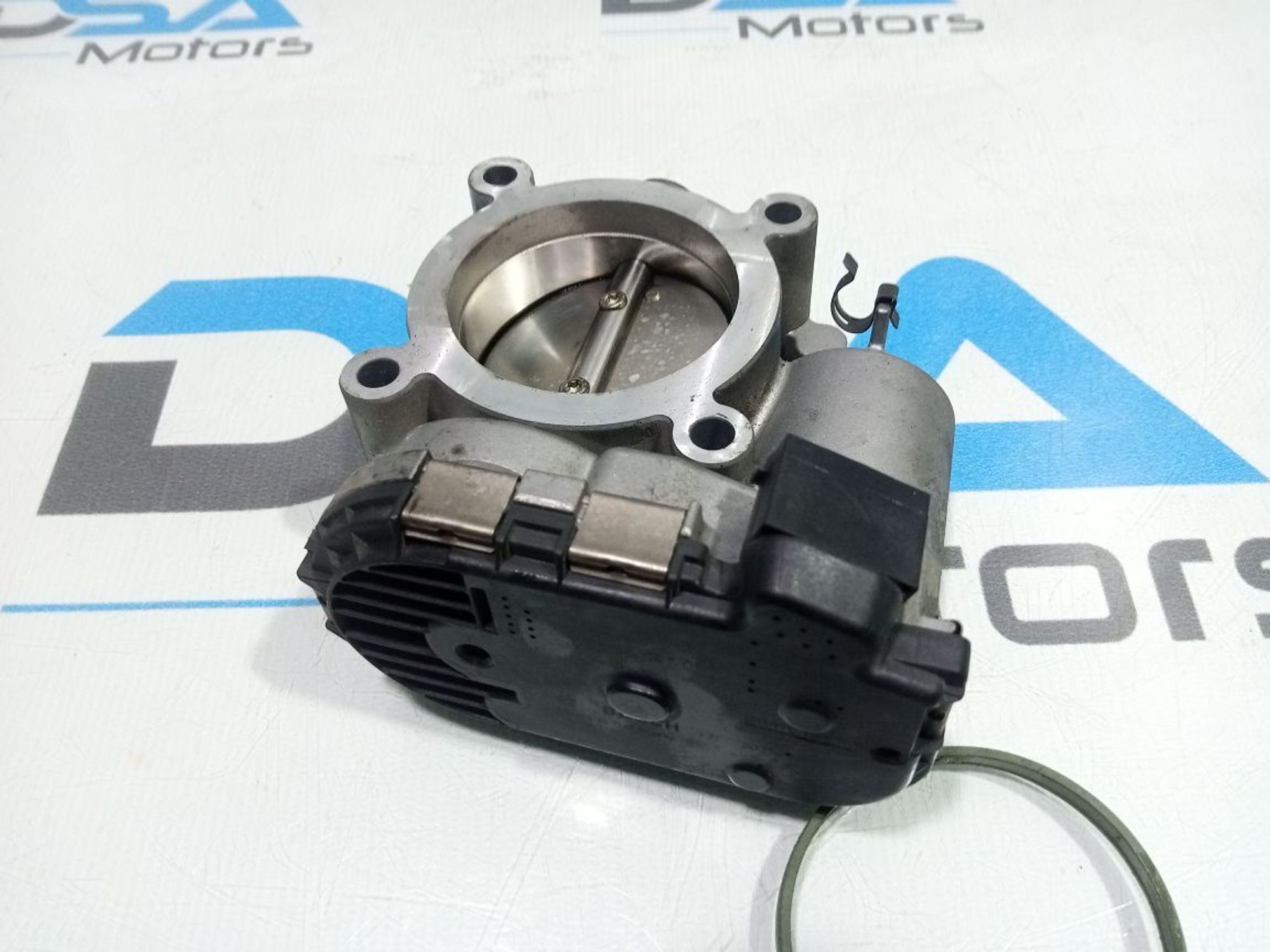 https://gcs.partsauto.market/rn-stockpro.appspot.com/thmbs/userImages/b7628e092085f1f91467af1afb6e7630/part/1af57202-14a3-4005-947e-08fb8e91e4a1_1748281788796.jpg