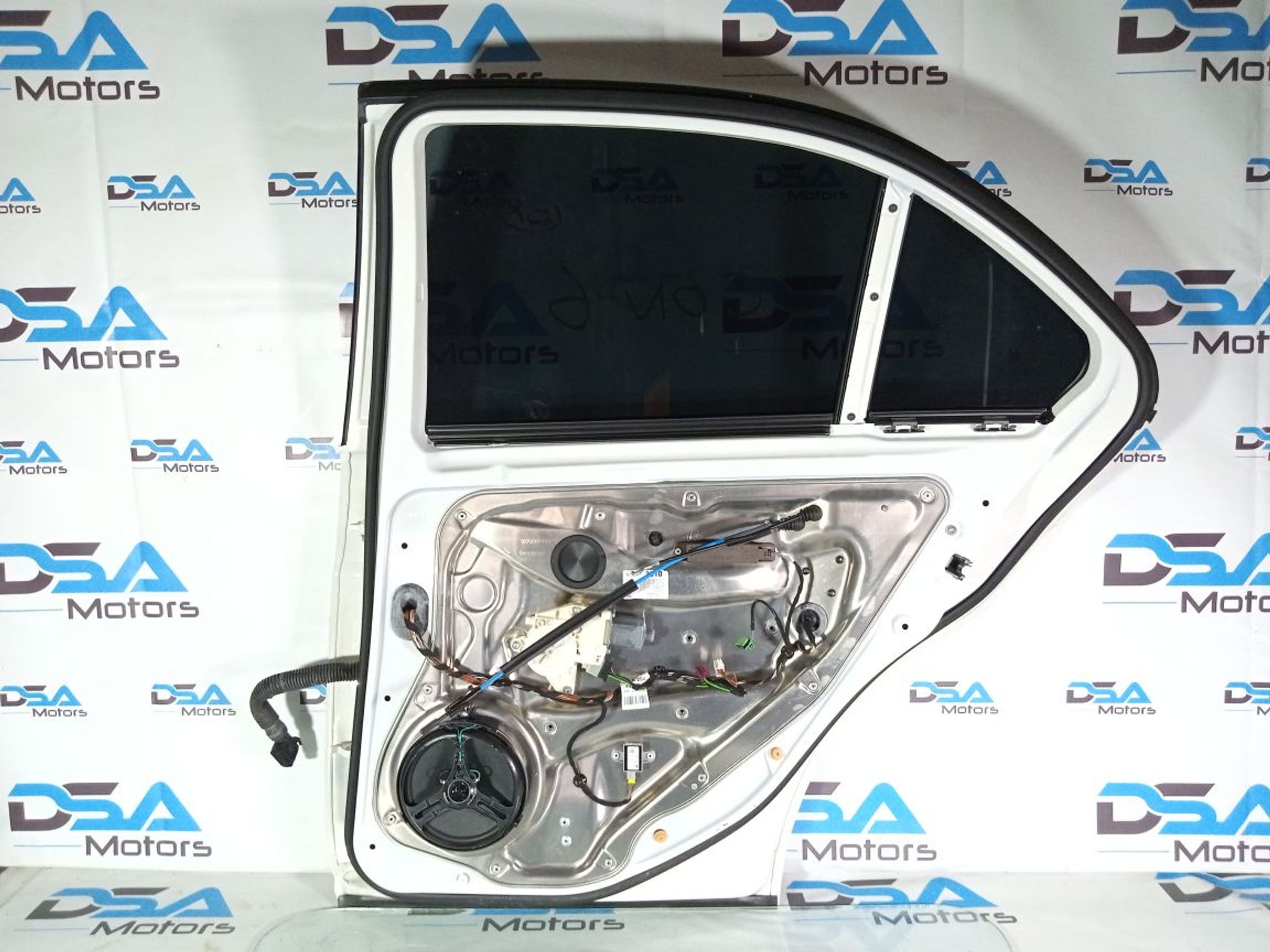 https://gcs.partsauto.market/rn-stockpro.appspot.com/thmbs/userImages/b7628e092085f1f91467af1afb6e7630/part/1d35dea2-9e37-4c6a-a2e3-122af65b2d19_1746958250319.jpg