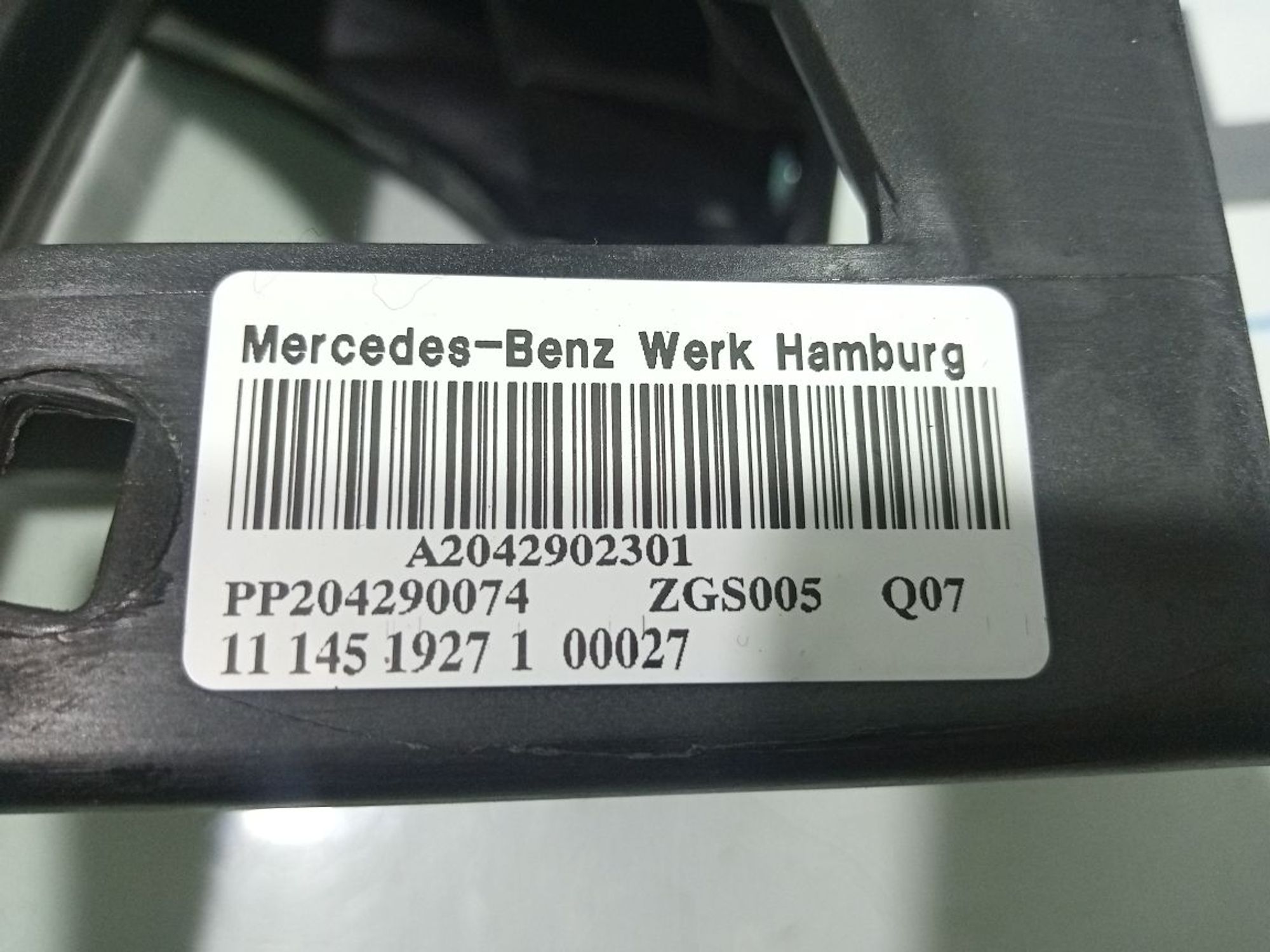 https://gcs.partsauto.market/rn-stockpro.appspot.com/thmbs/userImages/b7628e092085f1f91467af1afb6e7630/part/1dc3b144-14fc-4b77-8d5a-af656521171f_1748855585074.jpg