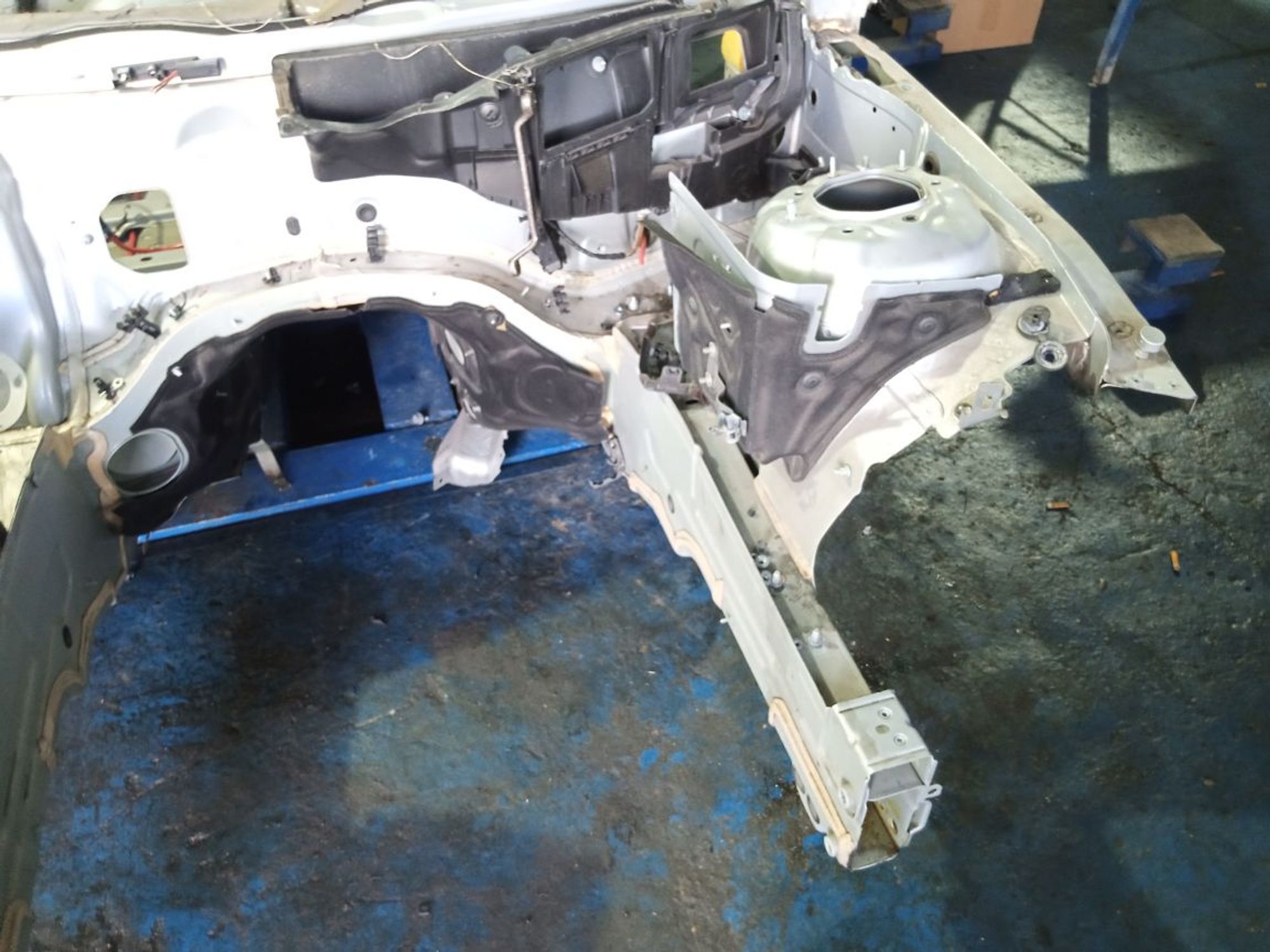 https://gcs.partsauto.market/rn-stockpro.appspot.com/thmbs/userImages/b7628e092085f1f91467af1afb6e7630/part/1e3b3024-a643-49db-9ffc-21ed08e1d485_1747740785313.jpg