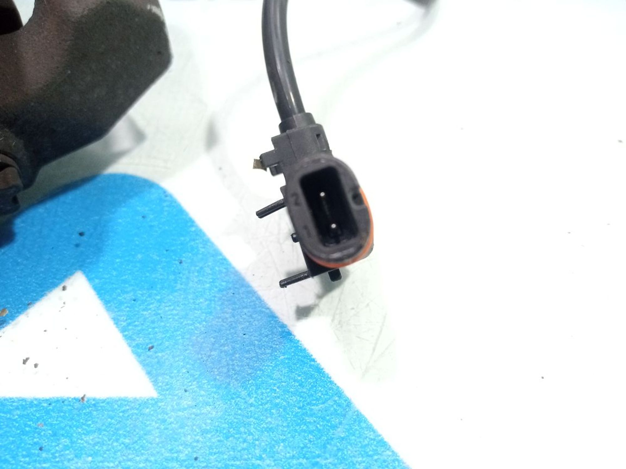 https://gcs.partsauto.market/rn-stockpro.appspot.com/thmbs/userImages/b7628e092085f1f91467af1afb6e7630/part/1ebd970b-a153-4281-af4c-3e8e31af5773_1748283216018.jpg