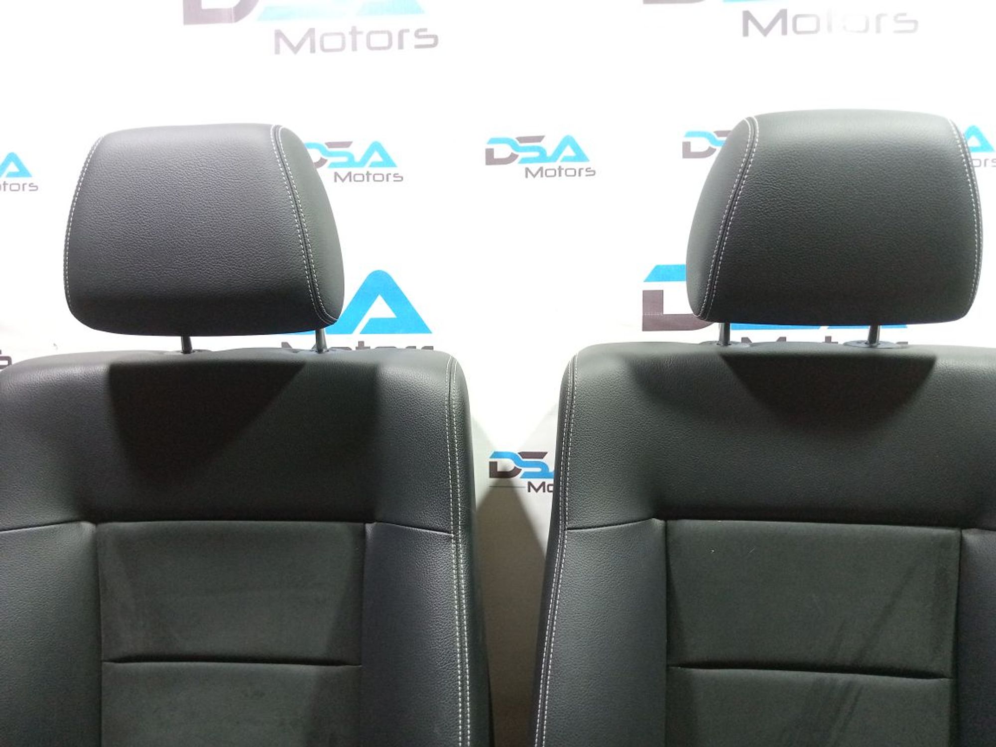 https://gcs.partsauto.market/rn-stockpro.appspot.com/thmbs/userImages/b7628e092085f1f91467af1afb6e7630/part/202a0274-b163-44f9-b876-632b293c2076_1748283965876.jpg