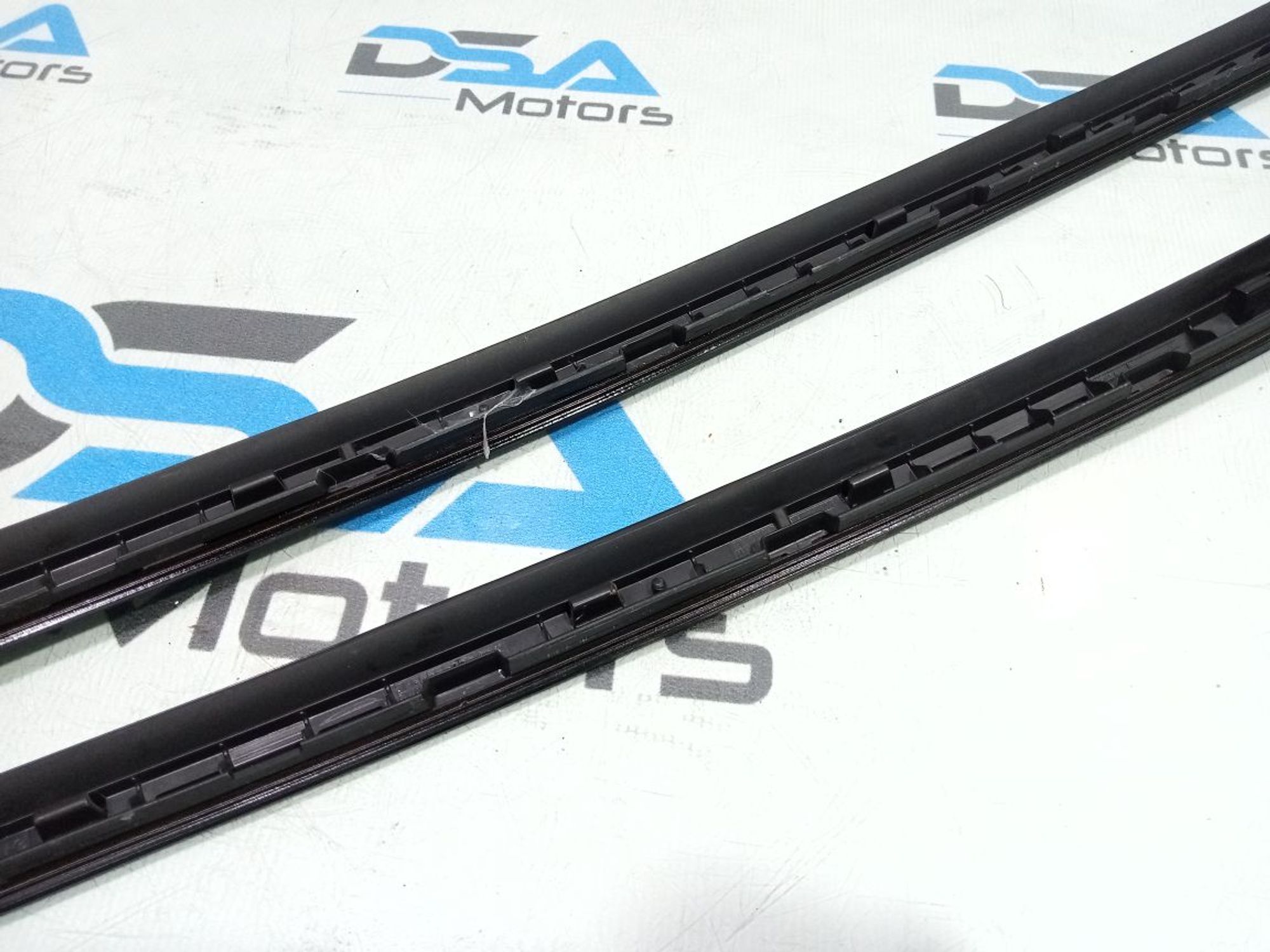 https://gcs.partsauto.market/rn-stockpro.appspot.com/thmbs/userImages/b7628e092085f1f91467af1afb6e7630/part/204b7348-f8a5-4ebf-83ad-d65e364b52c1_1748353757110.jpg