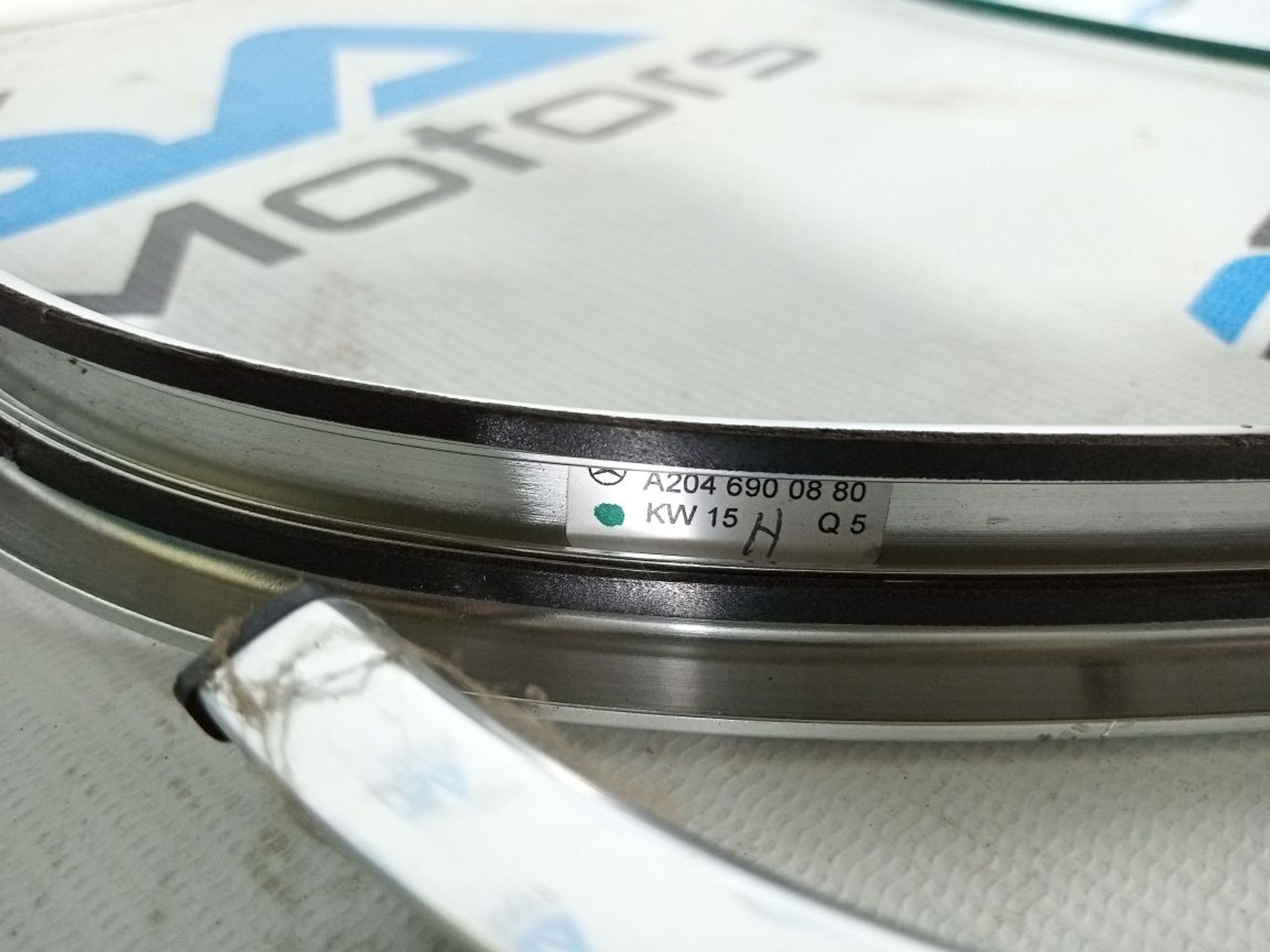 https://gcs.partsauto.market/rn-stockpro.appspot.com/thmbs/userImages/b7628e092085f1f91467af1afb6e7630/part/215f6325-5a20-43b9-a4a4-0a10a9d7e91f_1746543591919.jpg