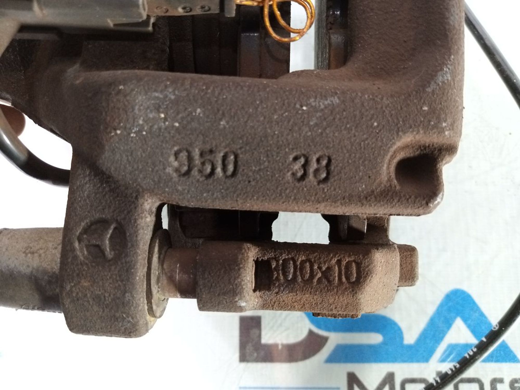https://gcs.partsauto.market/rn-stockpro.appspot.com/thmbs/userImages/b7628e092085f1f91467af1afb6e7630/part/217c9061-dc03-413d-8092-8b9c38692c88_1735899680168.jpg