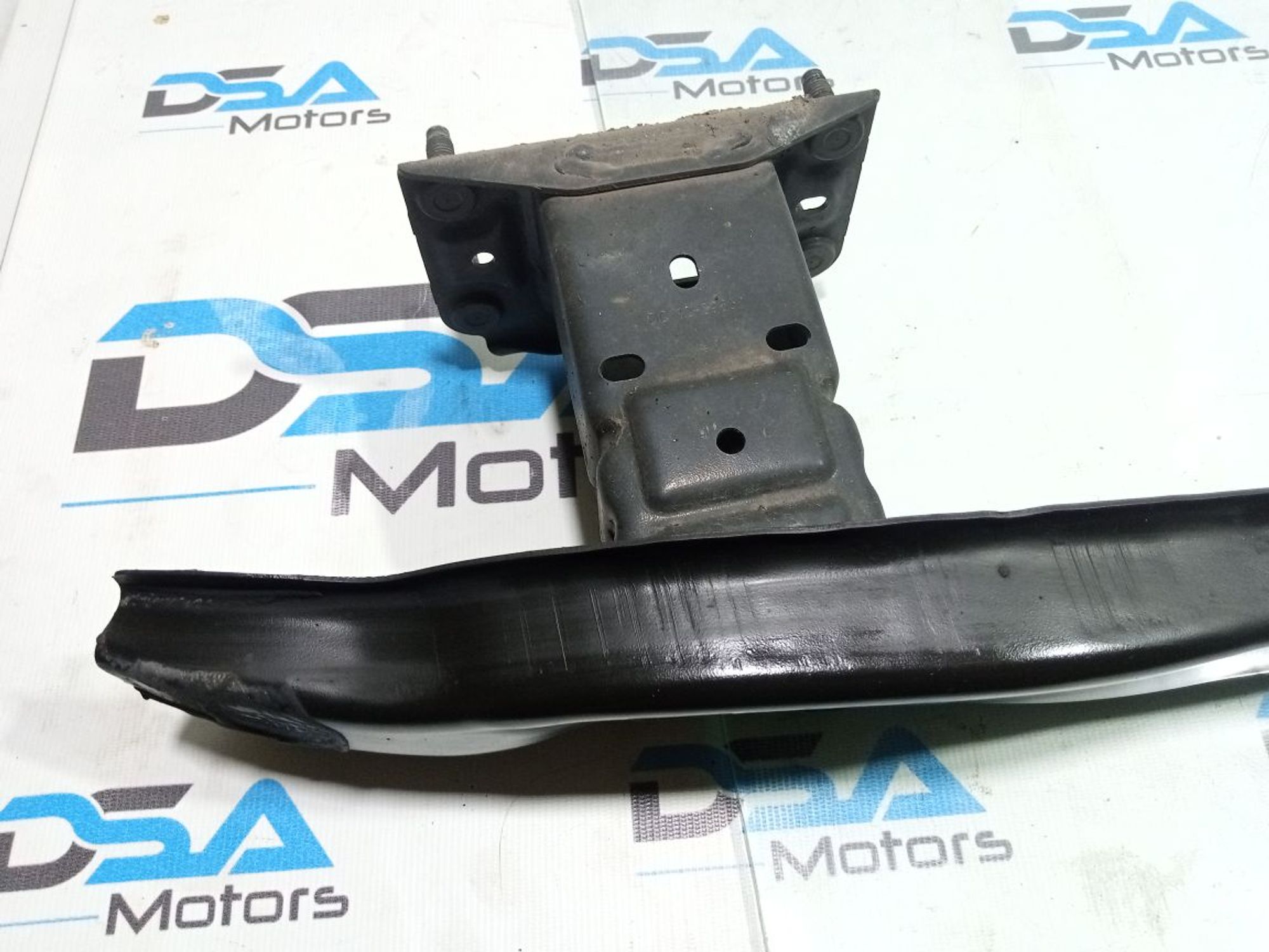 https://gcs.partsauto.market/rn-stockpro.appspot.com/thmbs/userImages/b7628e092085f1f91467af1afb6e7630/part/21aca5e0-9a79-4186-8c8f-8fc5d481773c_1748353409149.jpg