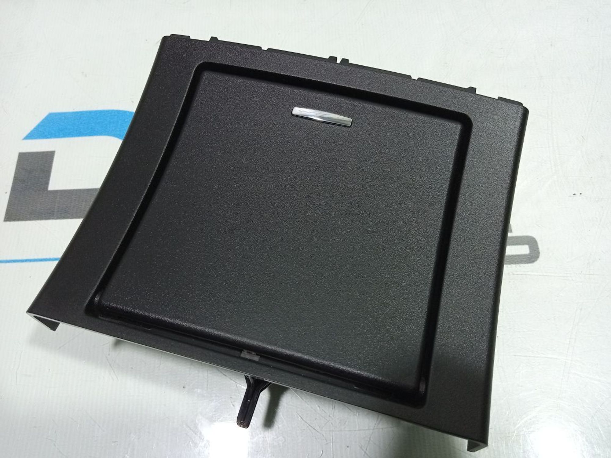 https://gcs.partsauto.market/rn-stockpro.appspot.com/thmbs/userImages/b7628e092085f1f91467af1afb6e7630/part/21f3527e-6975-456c-8a69-41982ae06eb5_1748161615618.jpg