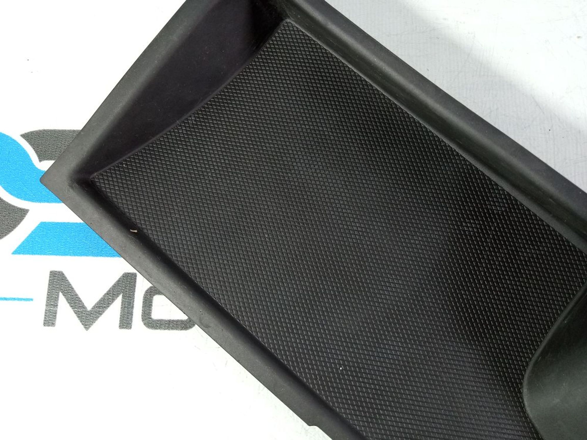 https://gcs.partsauto.market/rn-stockpro.appspot.com/thmbs/userImages/b7628e092085f1f91467af1afb6e7630/part/22e8231f-ca80-4dd6-9389-f1c54843814e_1747057858261.jpg